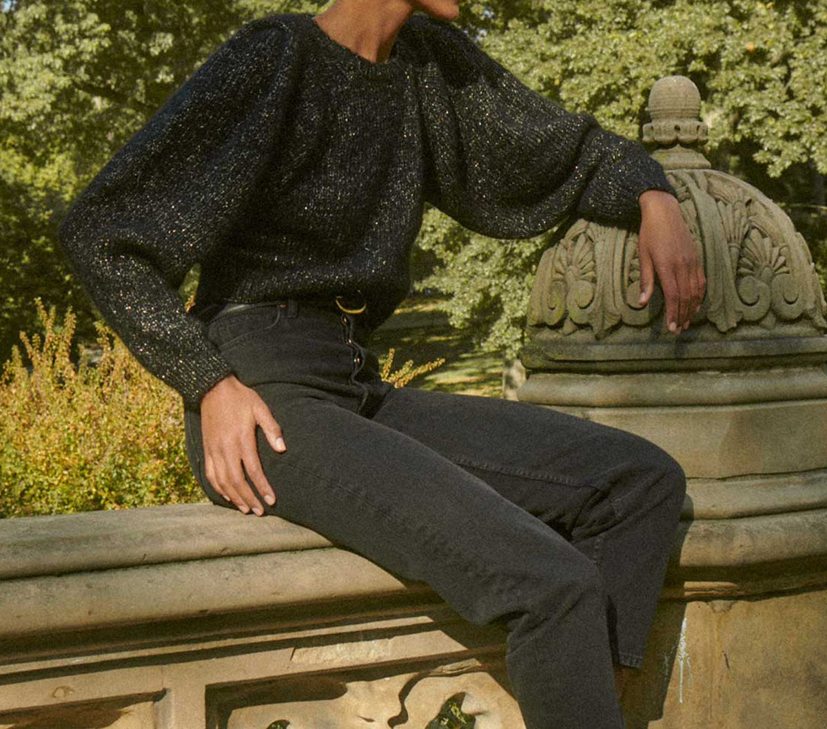 HMD -- ESTRELLA PULLOVER -- BLACK