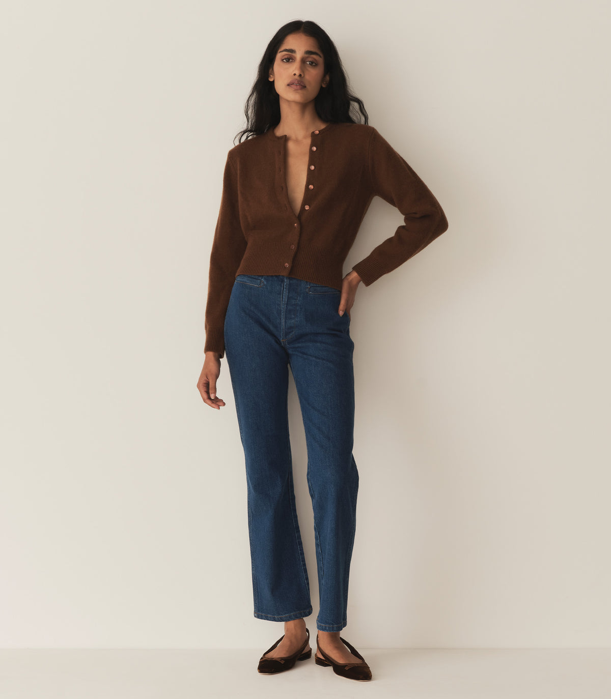HMD -- FAIRCHILD CASHMERE CARDIGAN -- CORDOVAN