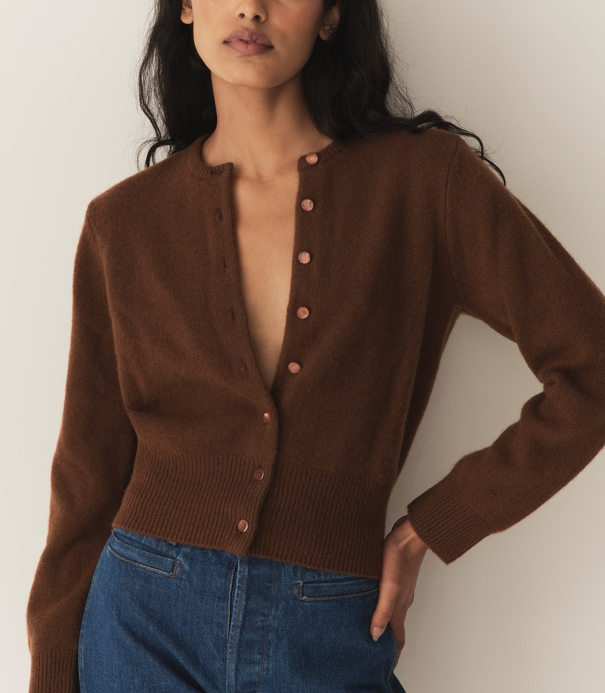 HMD -- FAIRCHILD CASHMERE CARDIGAN -- CORDOVAN