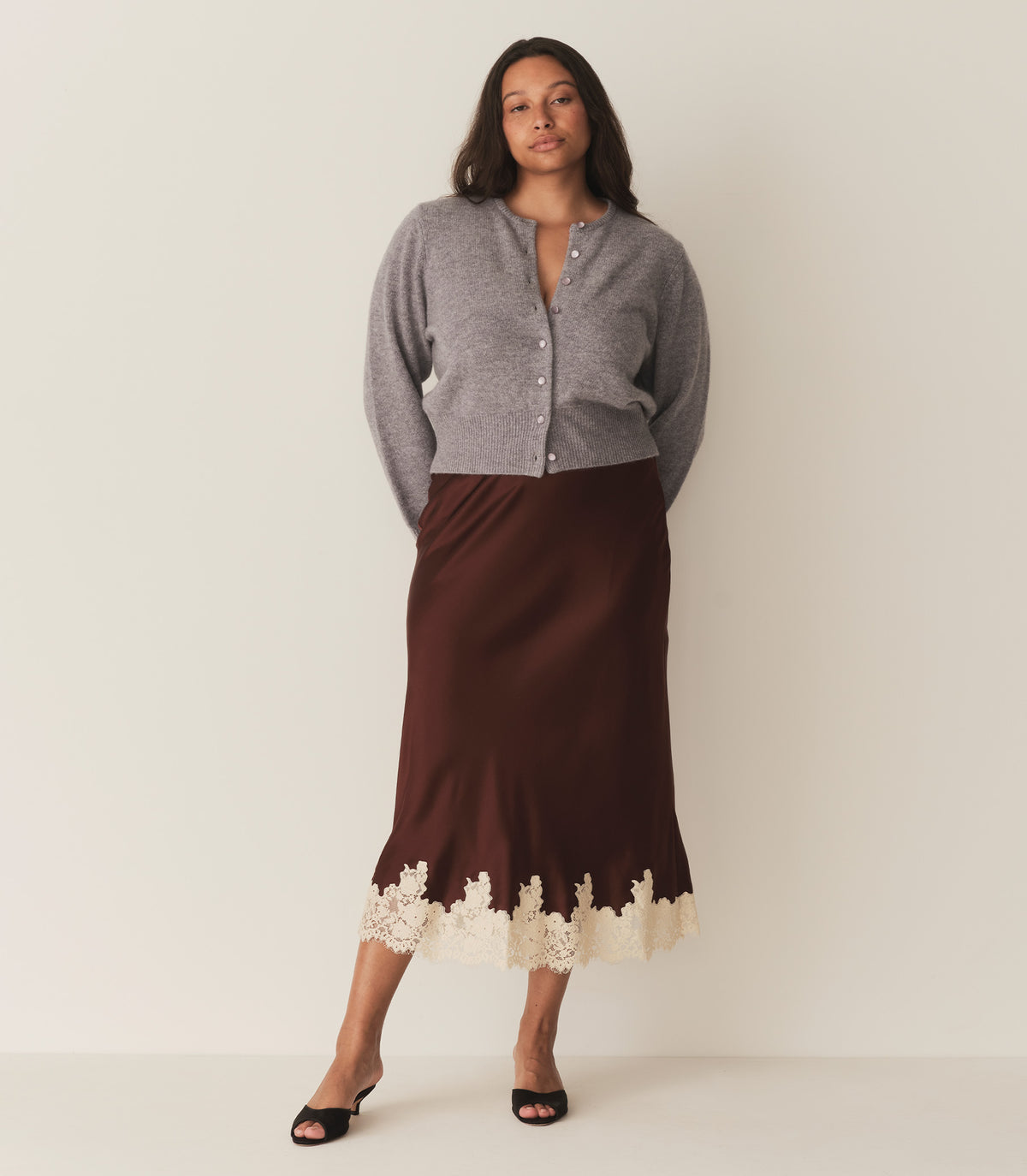 HMD -- FAIRCHILD CASHMERE CARDIGAN -- PEBBLE GREY