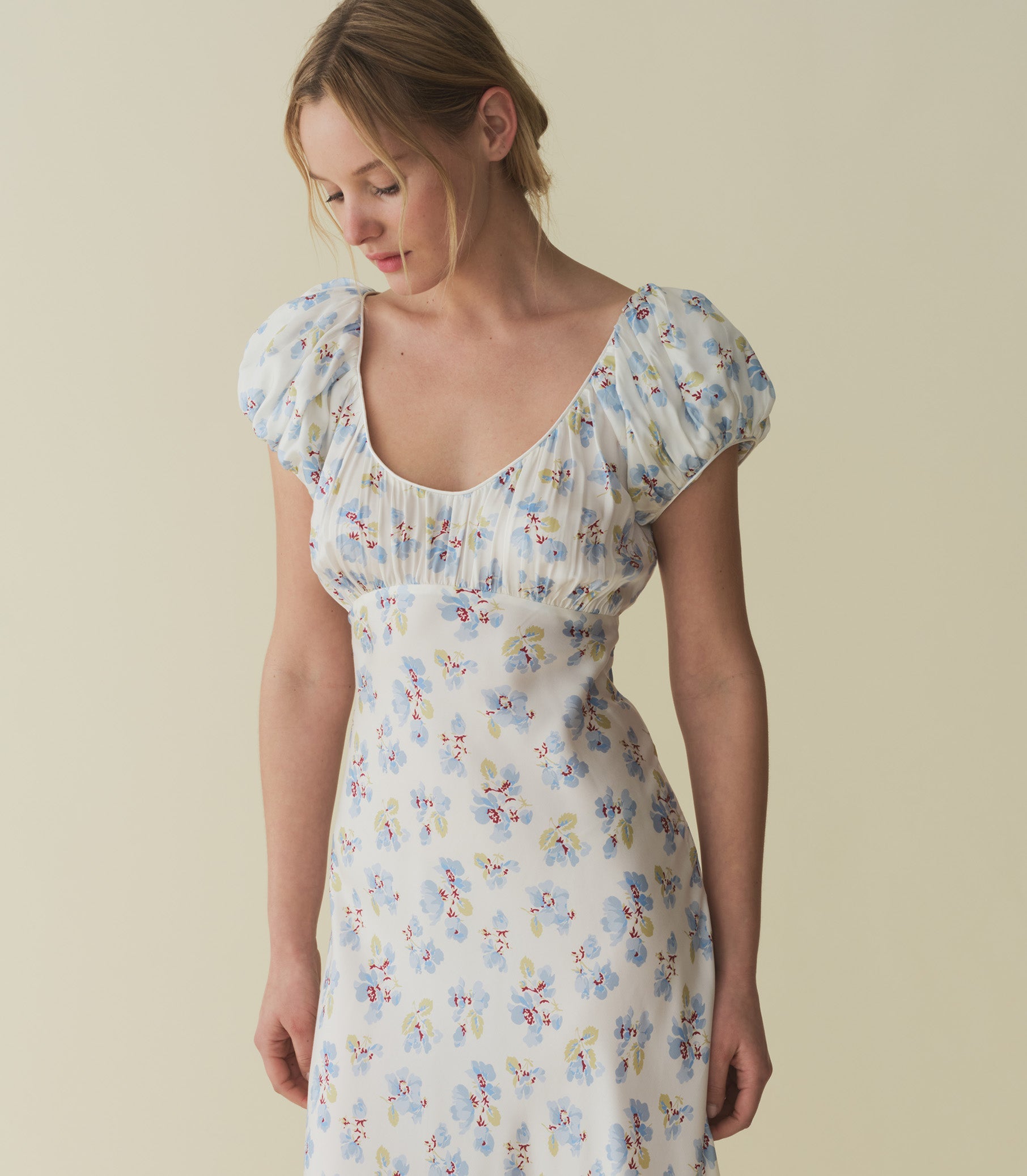 HMD -- FLORENCIA DRESS -- BLEU FROLICKING FLORAL view 6
