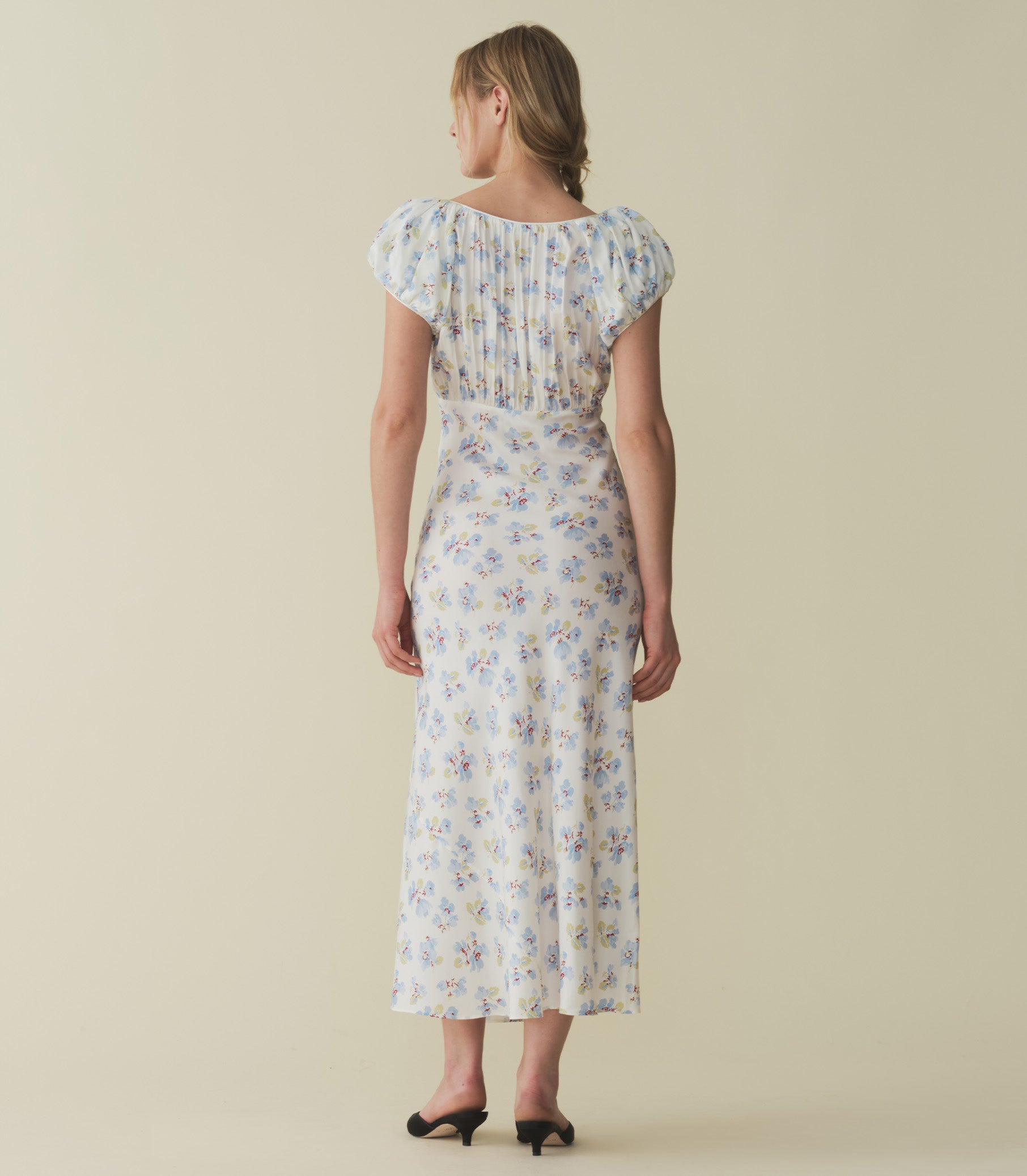 HMD -- FLORENCIA DRESS -- BLEU FROLICKING FLORAL view 5
