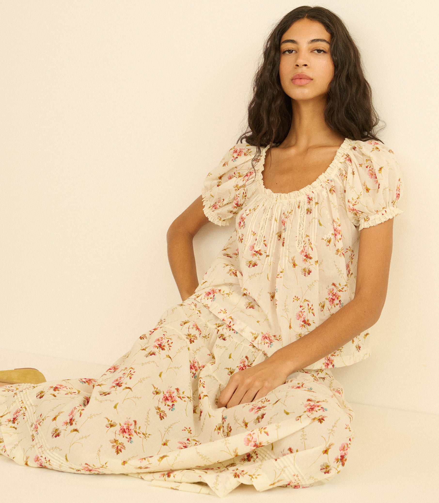 FREDERICA TOP -- BLANC PRAIRIE ROSE view 4
