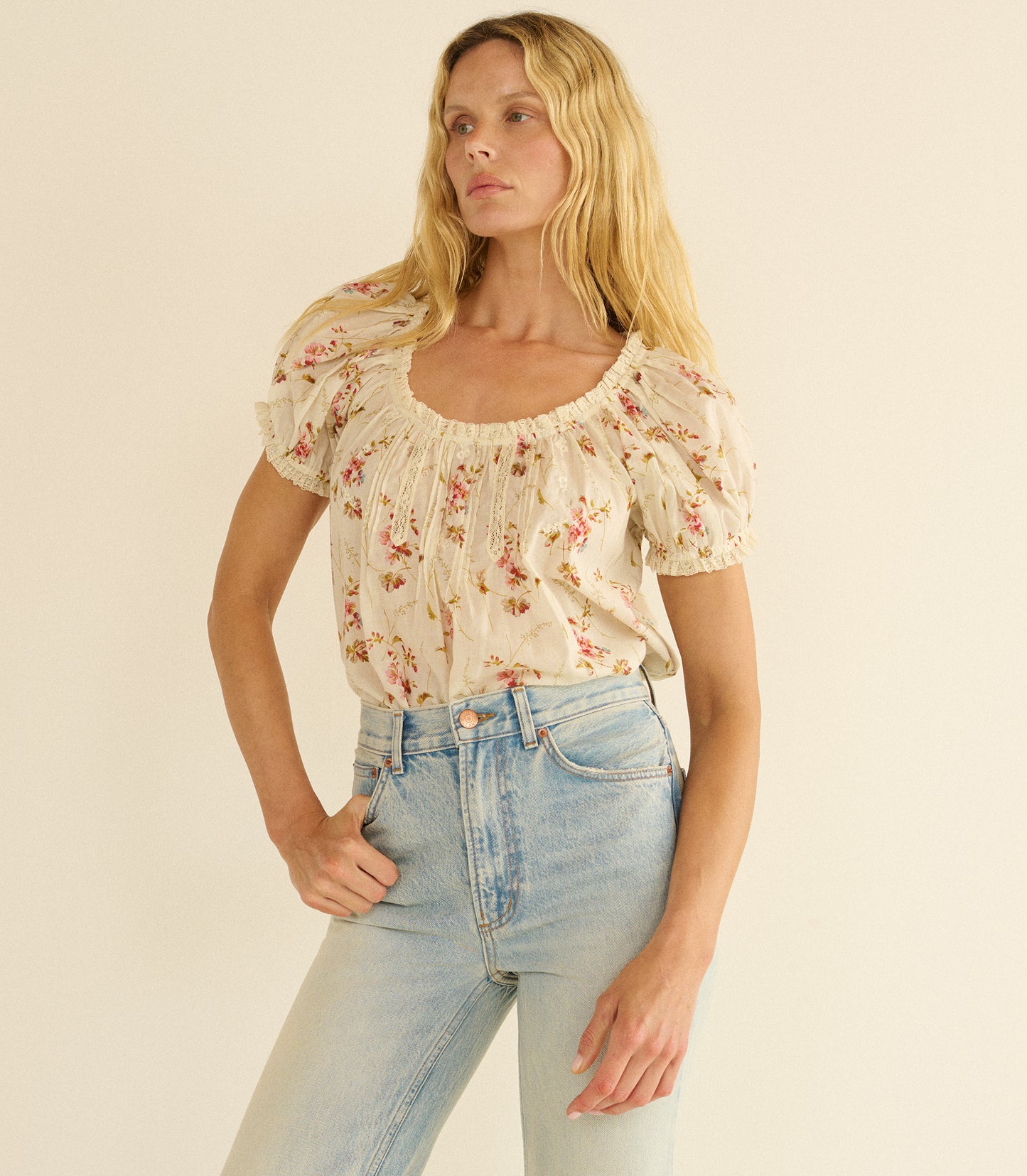 FREDERICA TOP -- BLANC PRAIRIE ROSE
