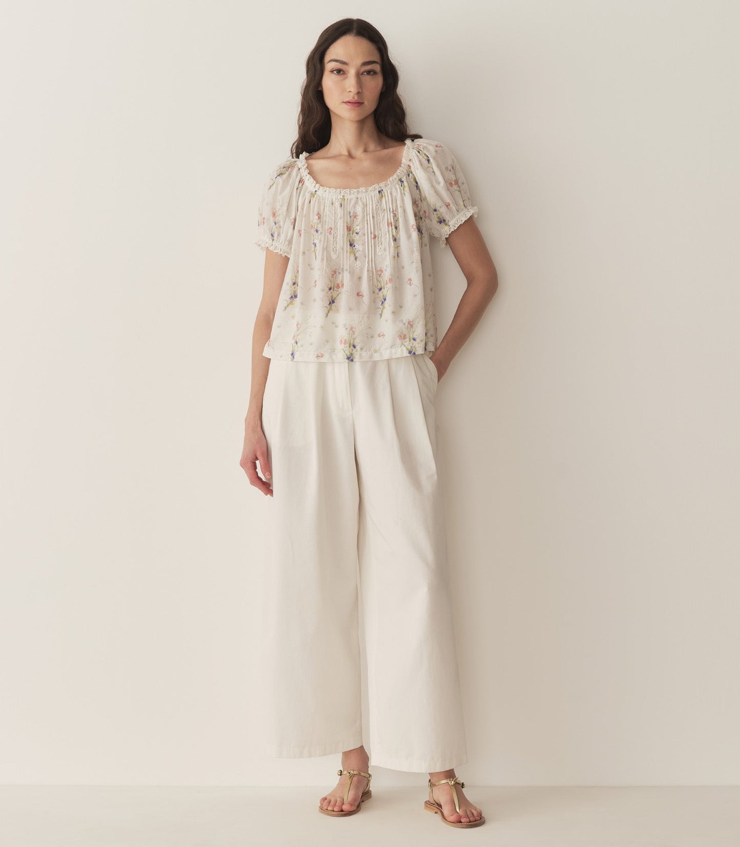 HMD -- FREDERICA TOP -- PAINTED BOUQUET