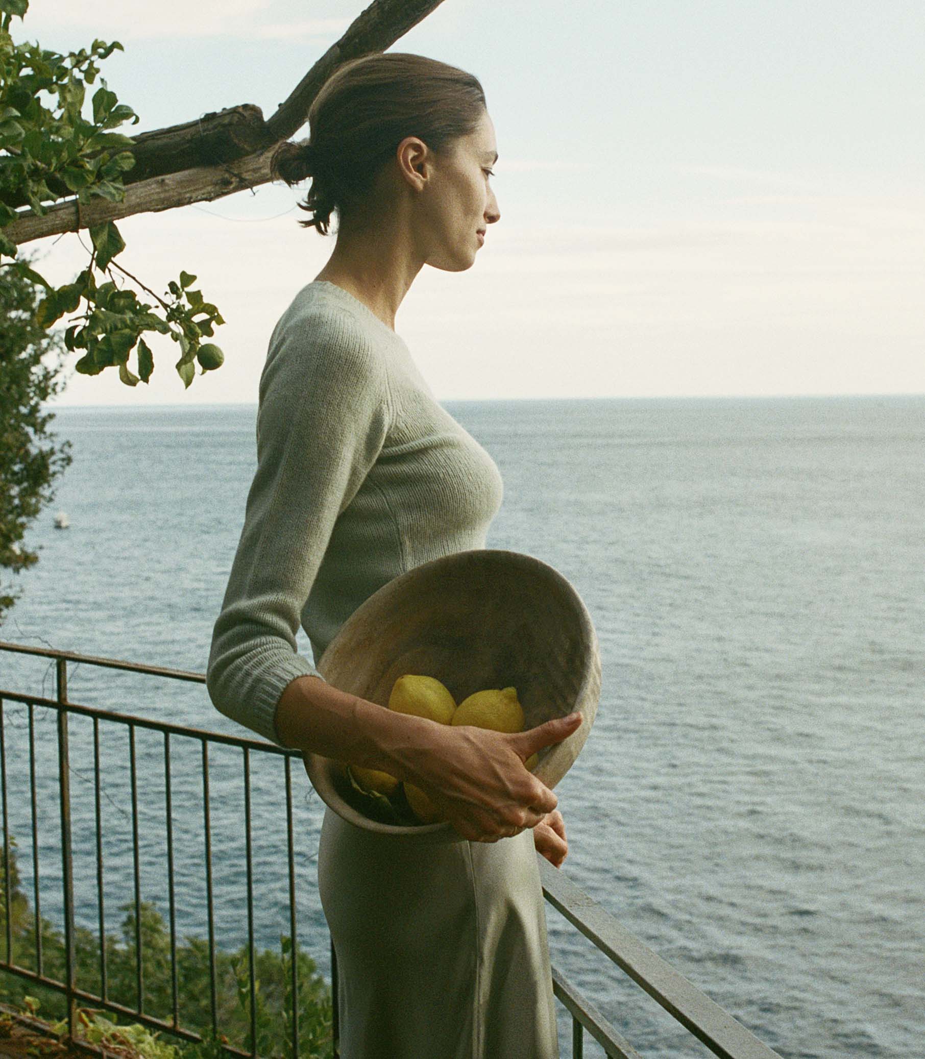 HMD -- GIDEA SWEATER -- TIDEPOOL view 3

