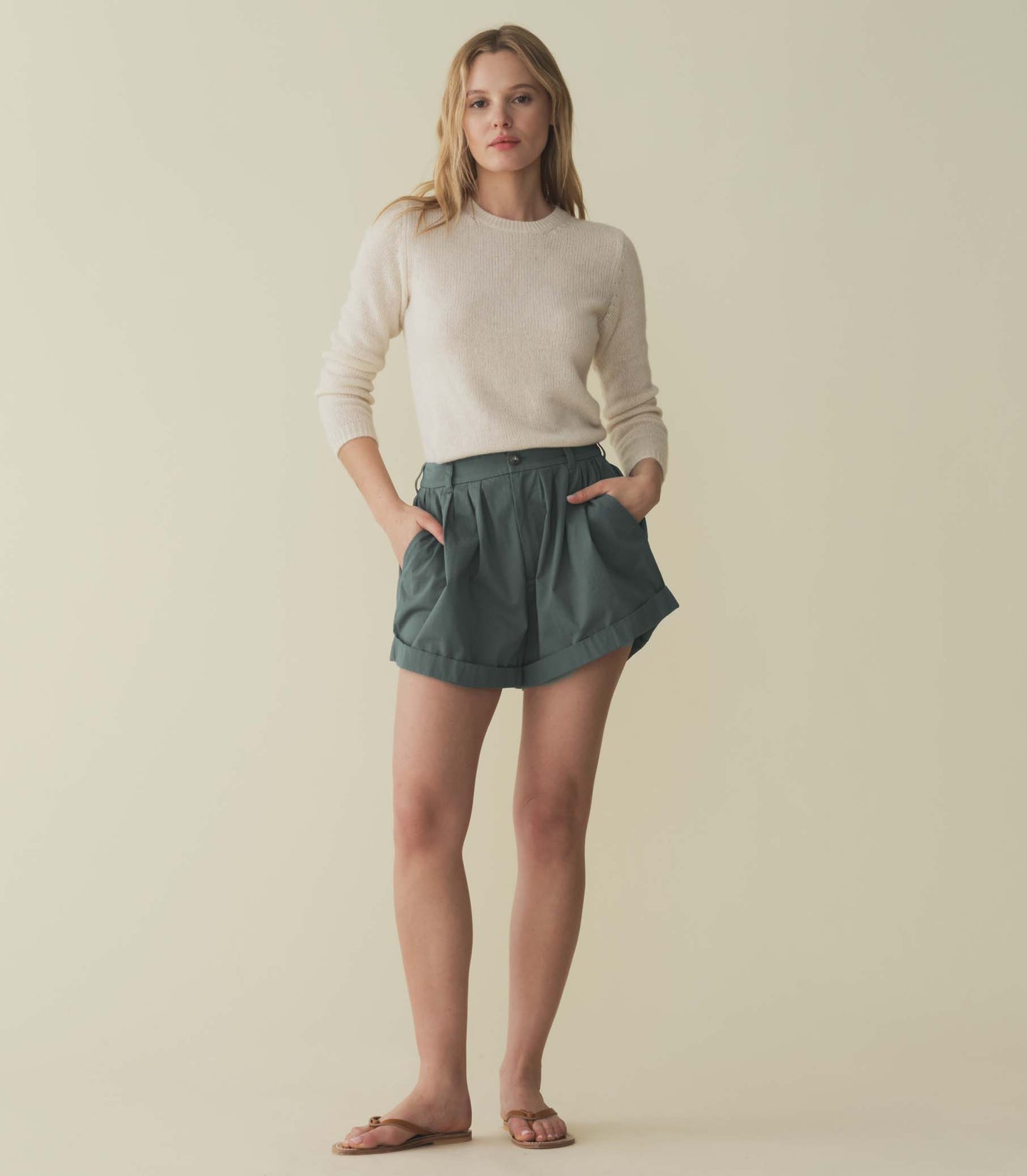 HMD -- GIDEA SWEATER -- DOGWOOD