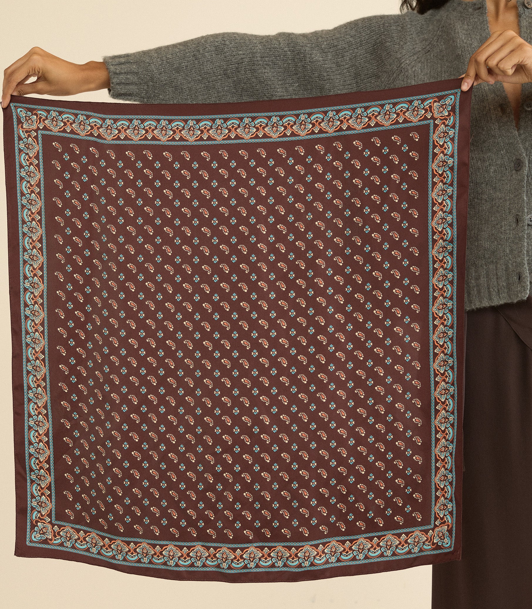 GRANDE PENNY BANDANA -- DEAUVILLE PAISLEY view 4
