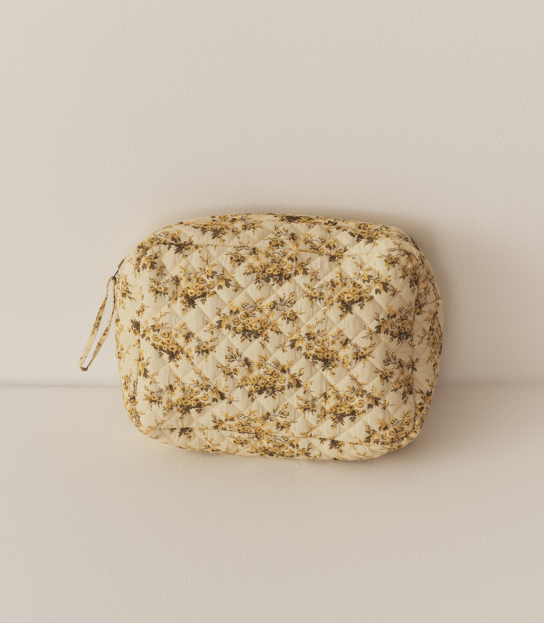 HMD -- GRANDE QUINCE POUCH -- CITRON ROSIER FLORAL