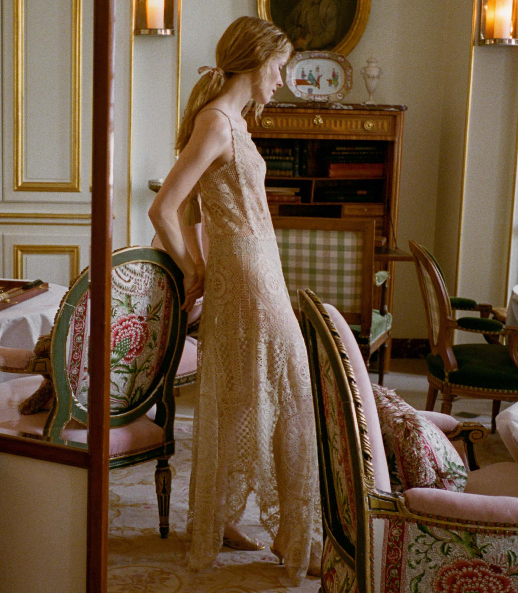 HANDKERCHIEF ANNIVERSARY DRESS -- PAILLE view 4
