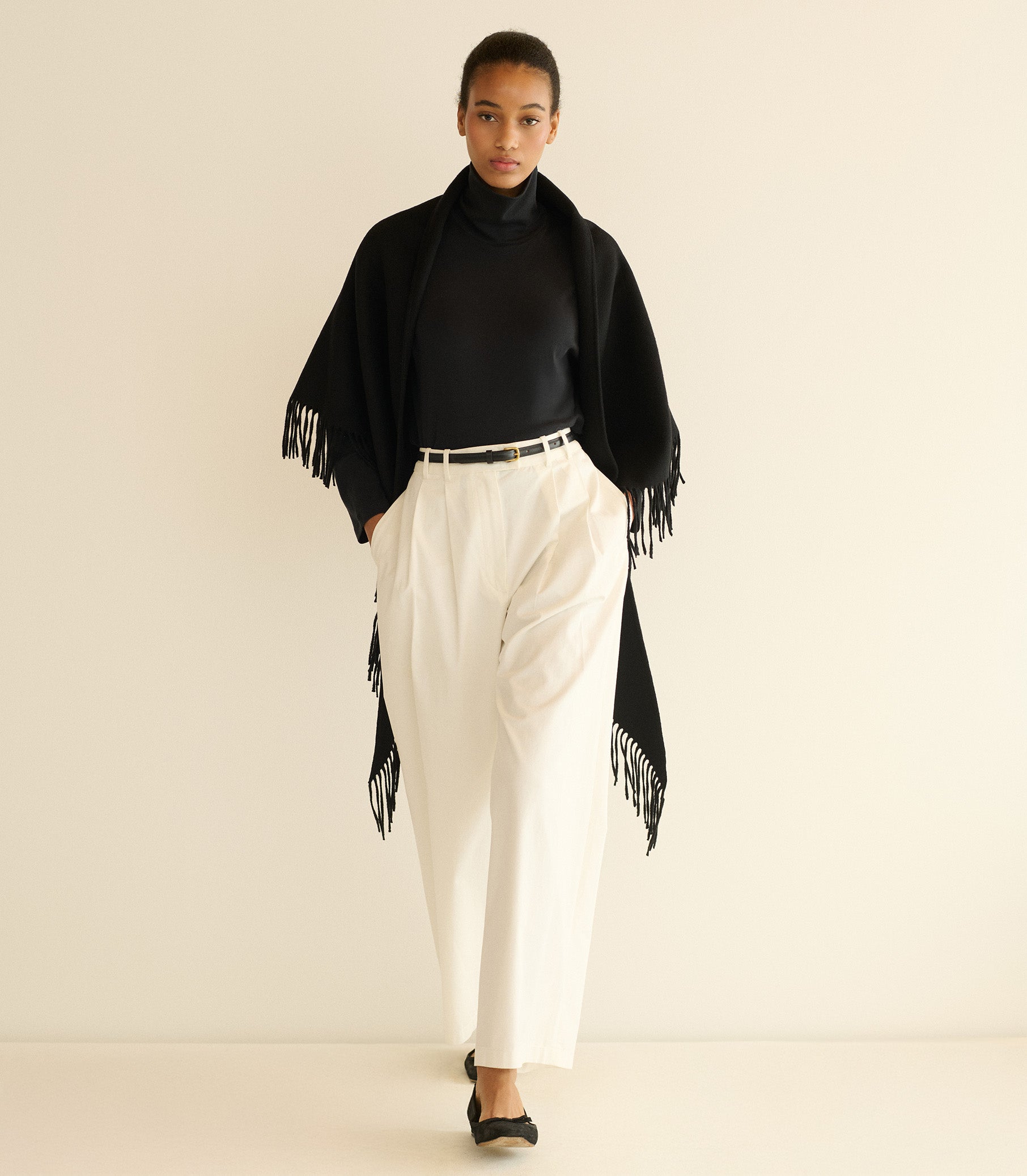 Hawthorn Turtleneck - Black | DÔEN