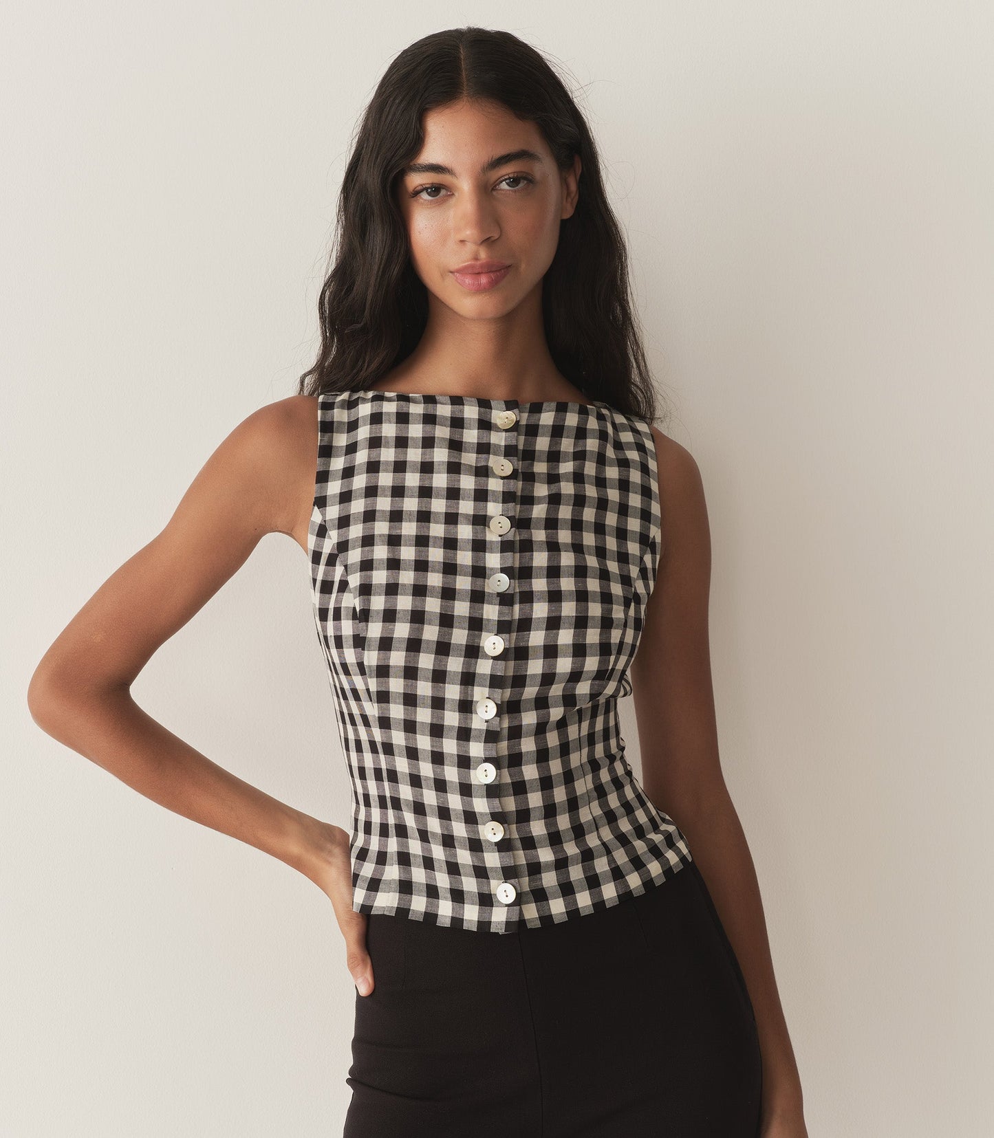 HMD -- HAYDEN TOP -- BLACK MARILYN GINGHAM