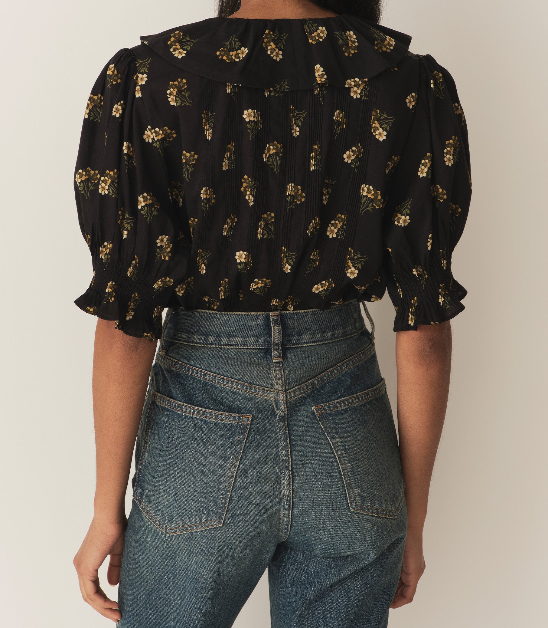 HENRI TOP -- BUTTERCUP BOUQUET view 4