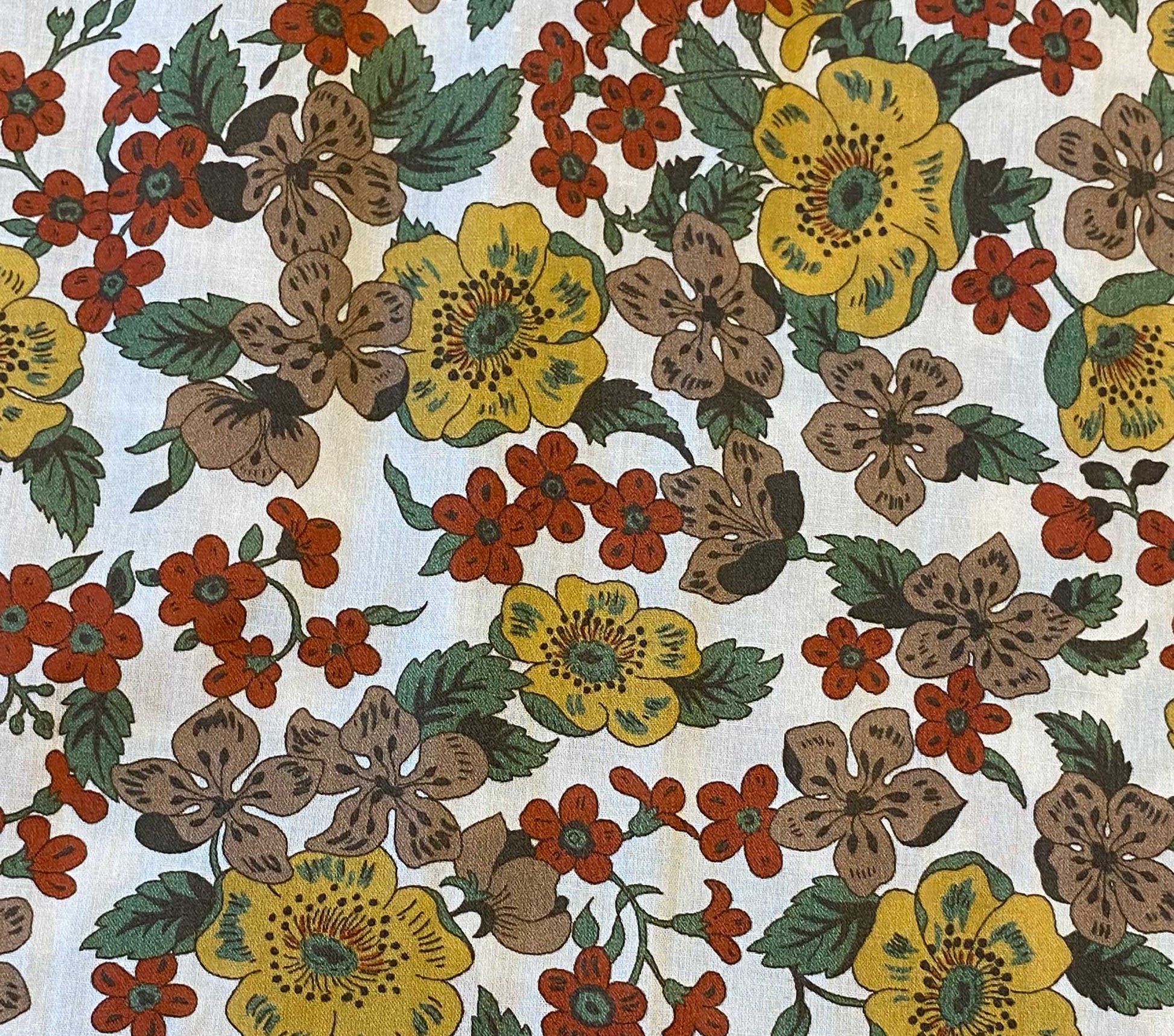 HMD -- ANSEL TOP -- JENNIFER SPRING FLORAL view 8
