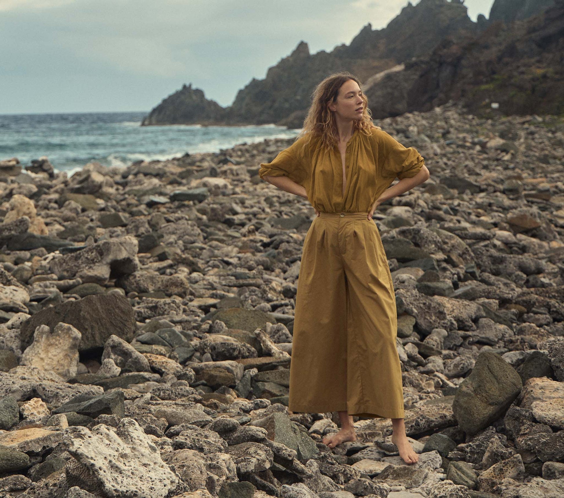 HMD -- THE JANE BLOUSE -- GOLDEN WILLOW view 5
