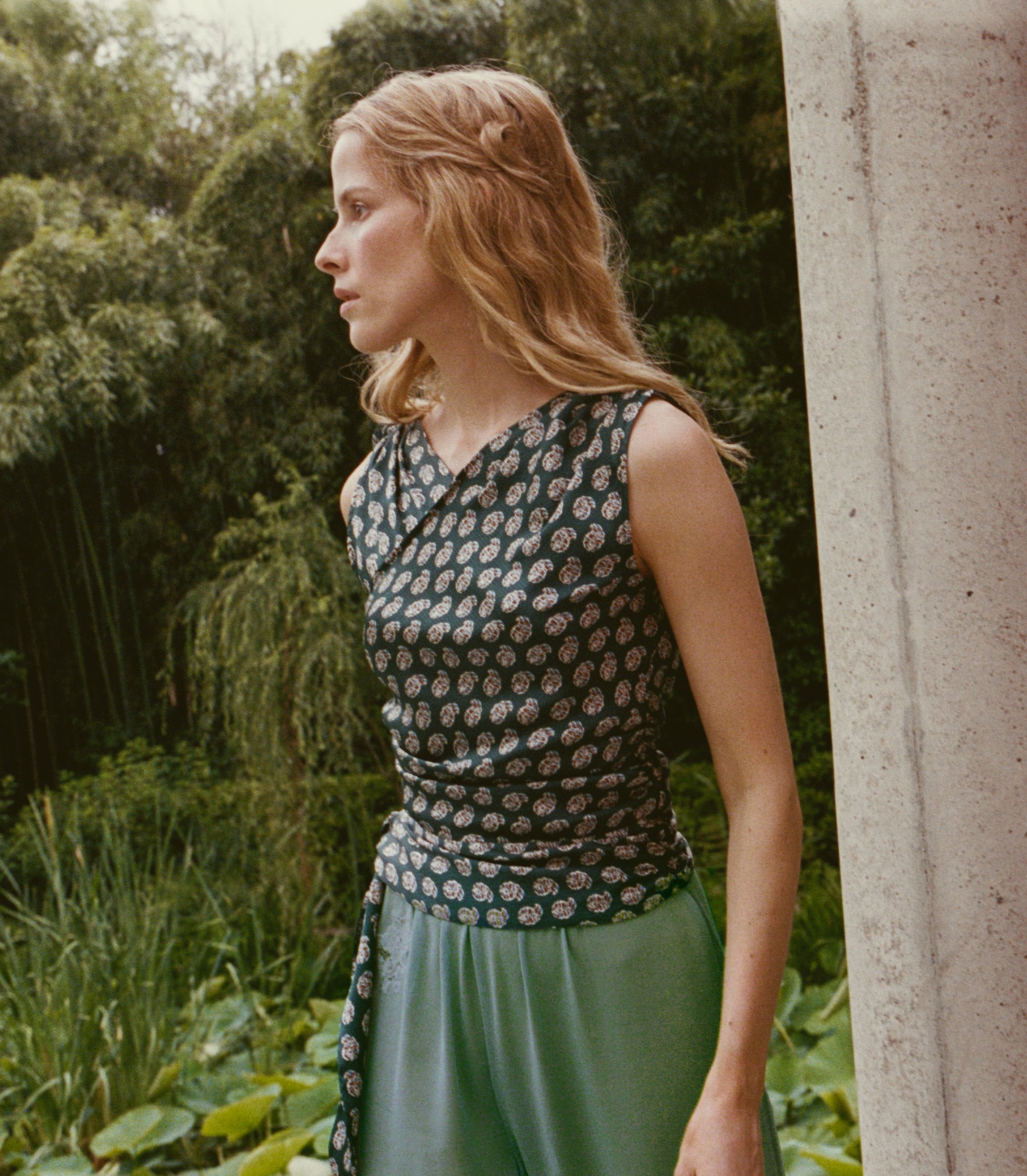 JANILLE TOP -- CHAUMONT PAISLEY view 2
