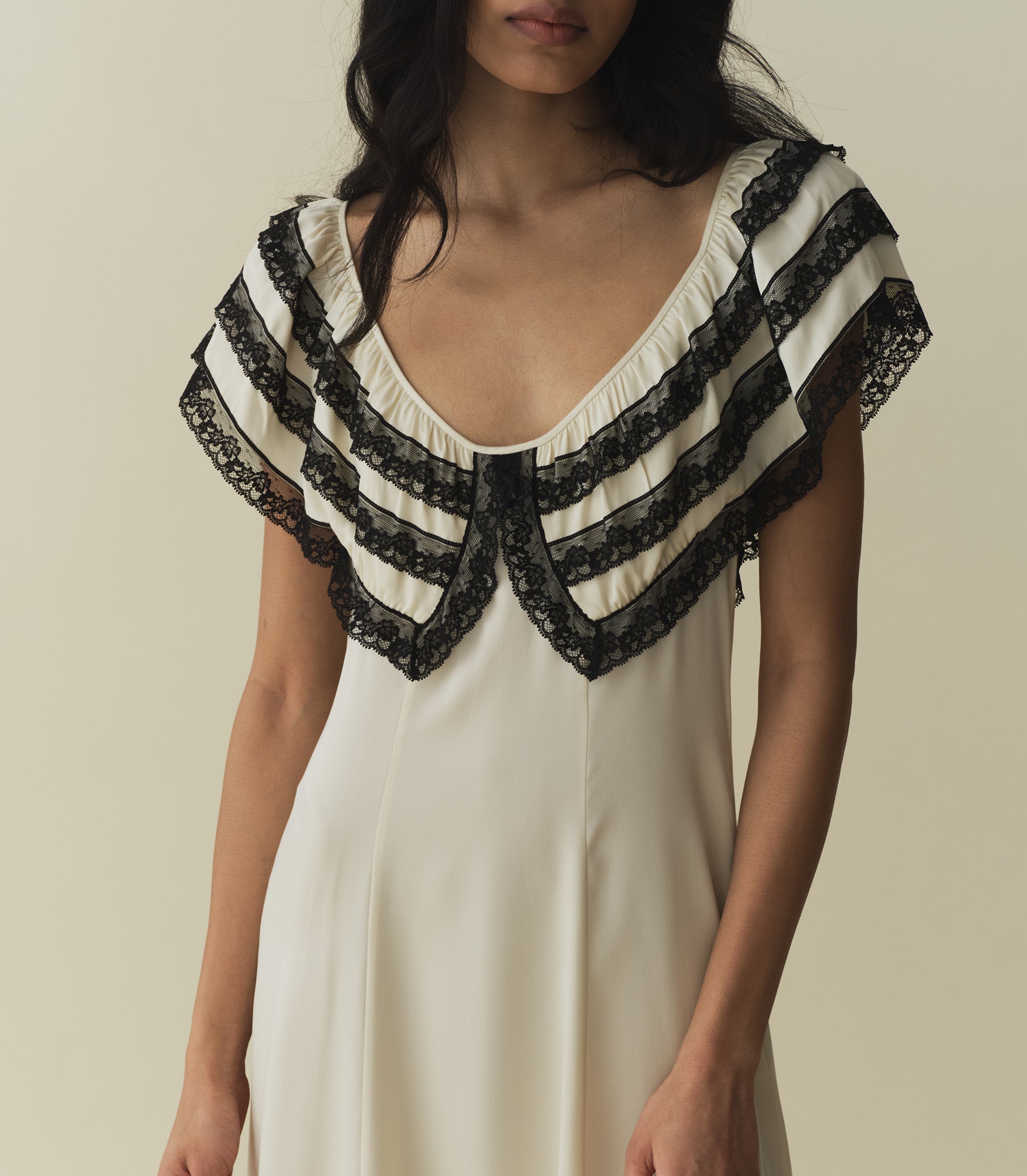 HMD -- JESSICA DRESS -- MAGNOLIA view 2
