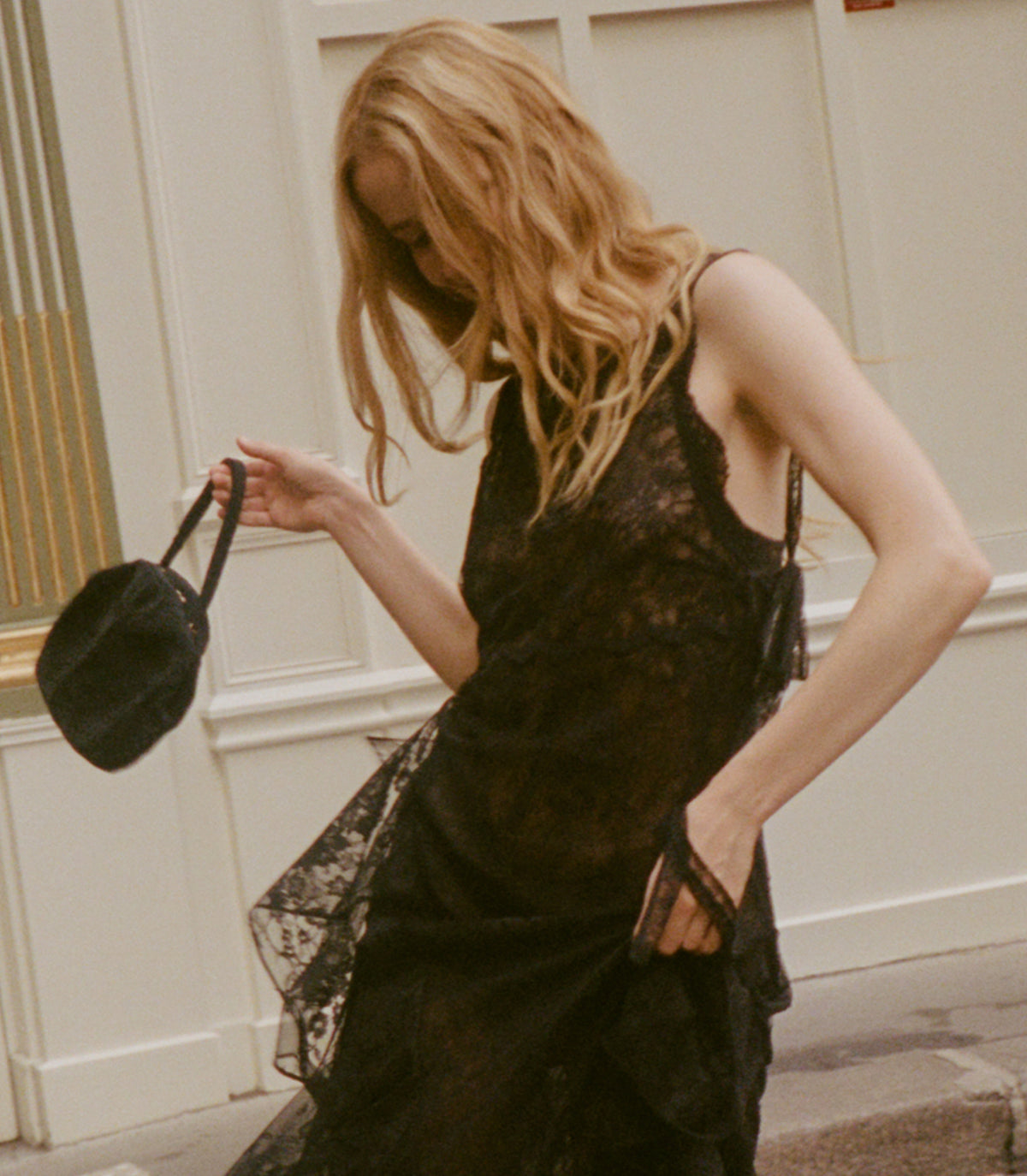 JOYA BAG -- BLACK BEADS view 4
