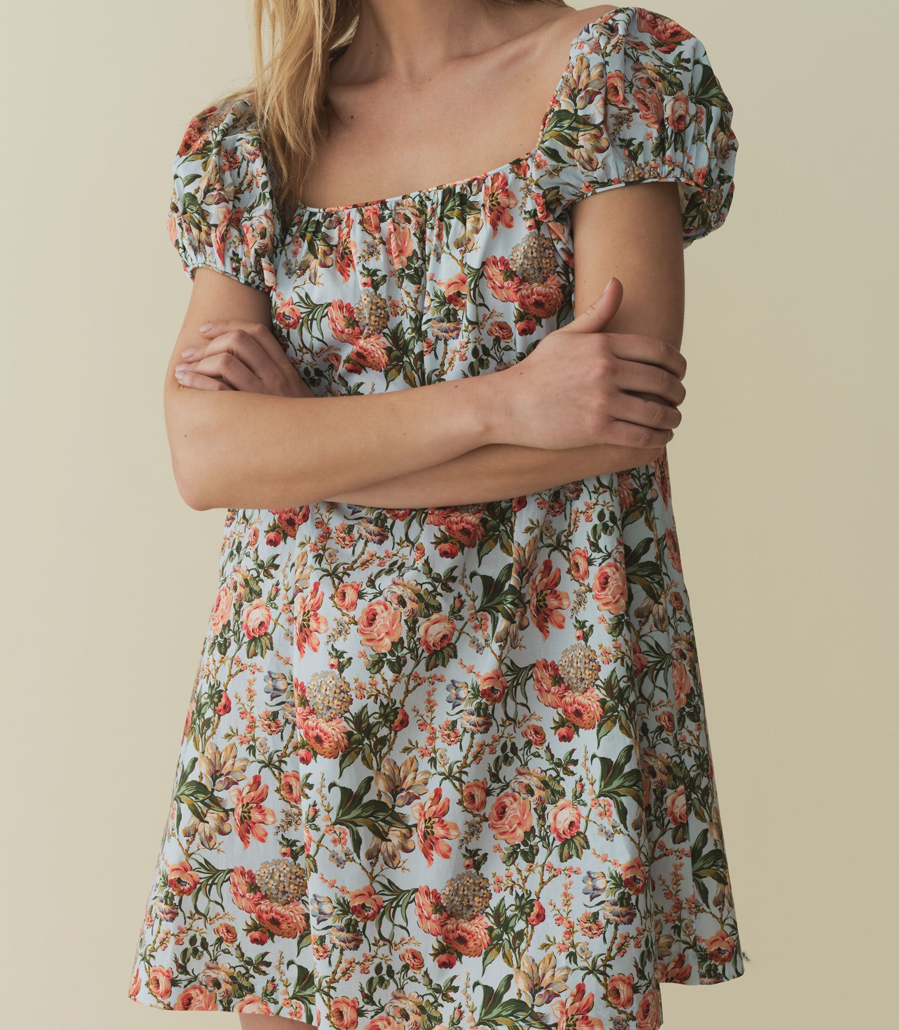 HMD -- JULIE DRESS -- CALICO GARDEN view 3
