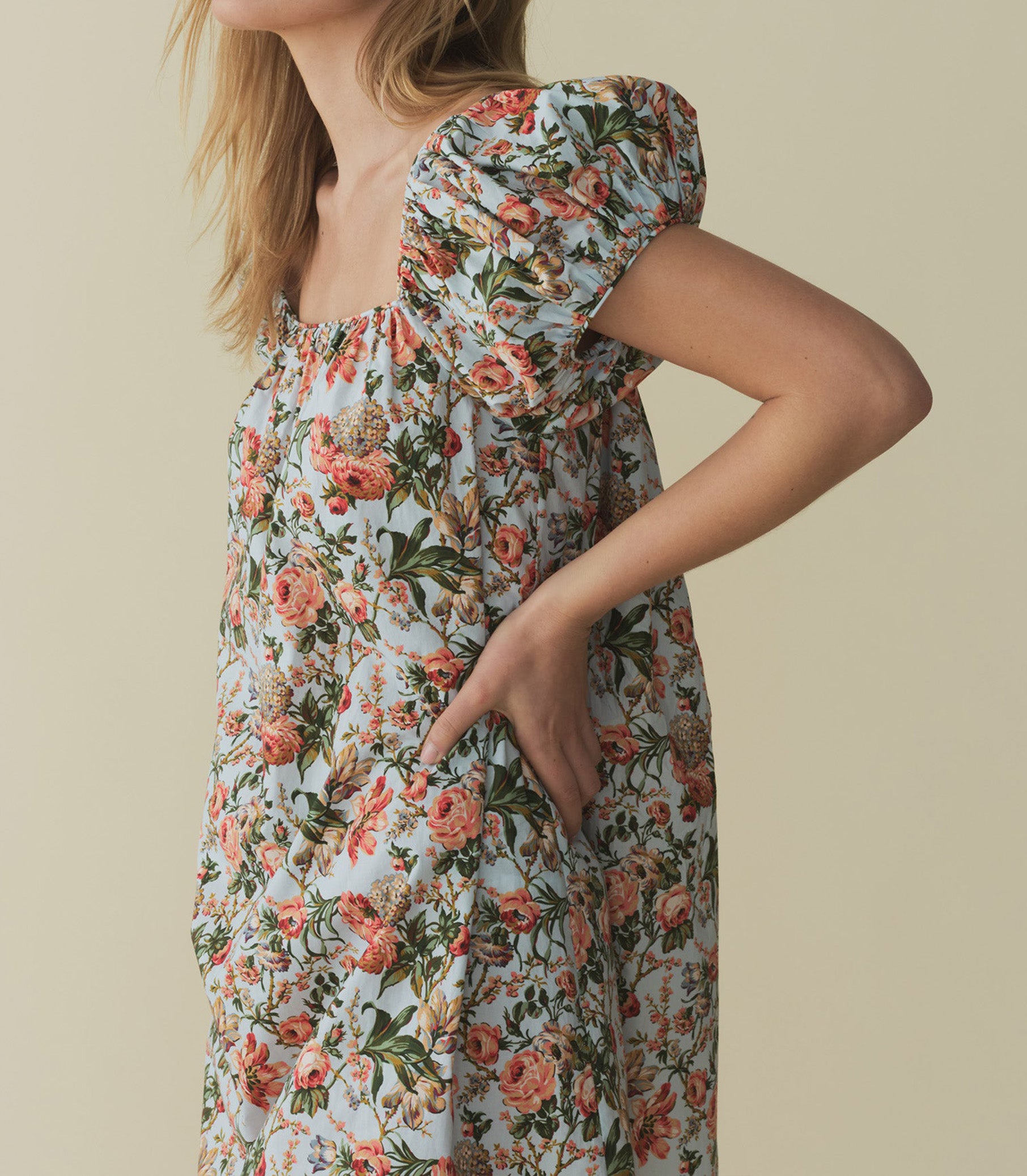 HMD -- JULIE DRESS -- CALICO GARDEN view 4
