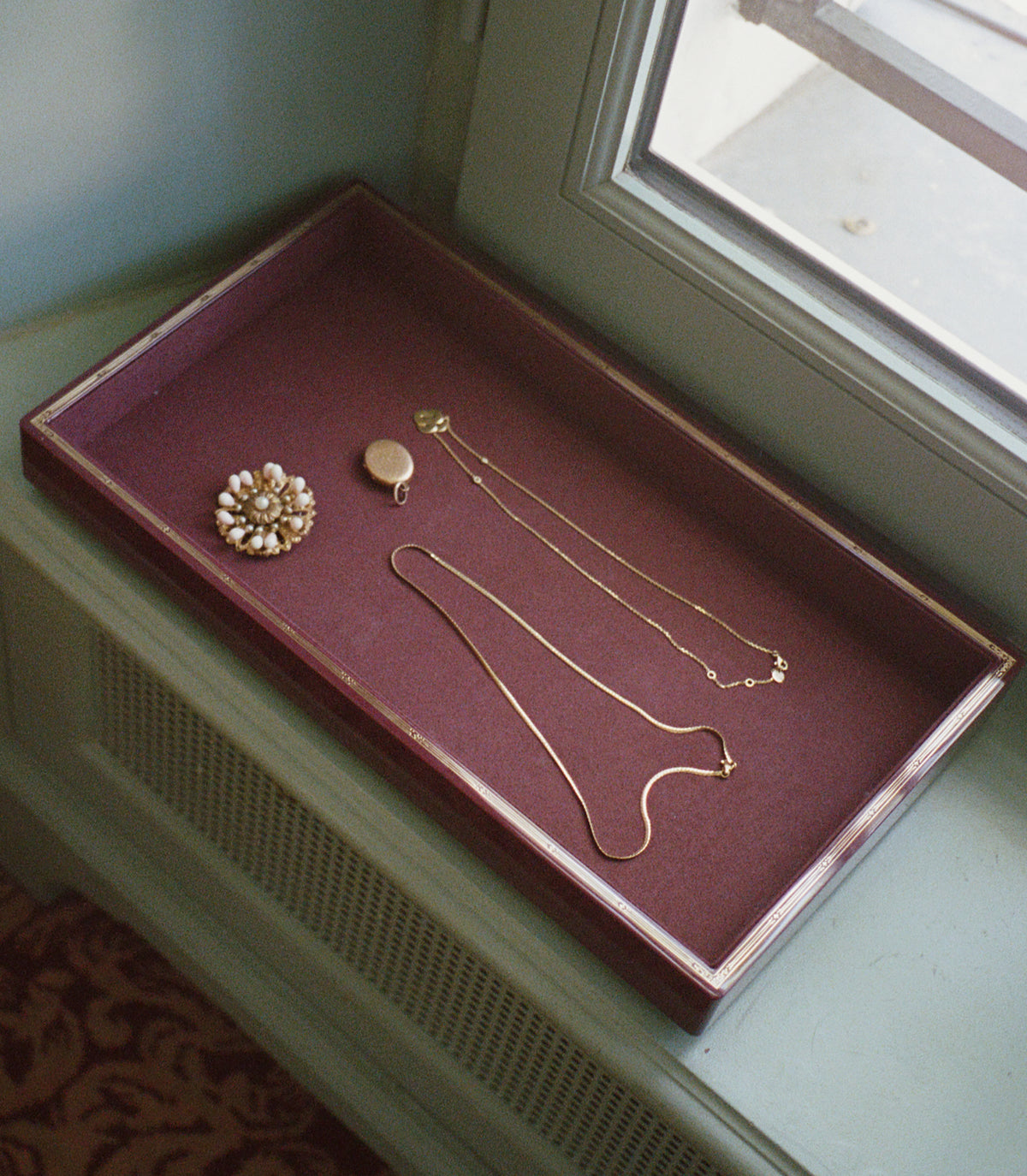 DÔEN & TROVE LARGE JEWELRY TRAY -- BURGUNDY