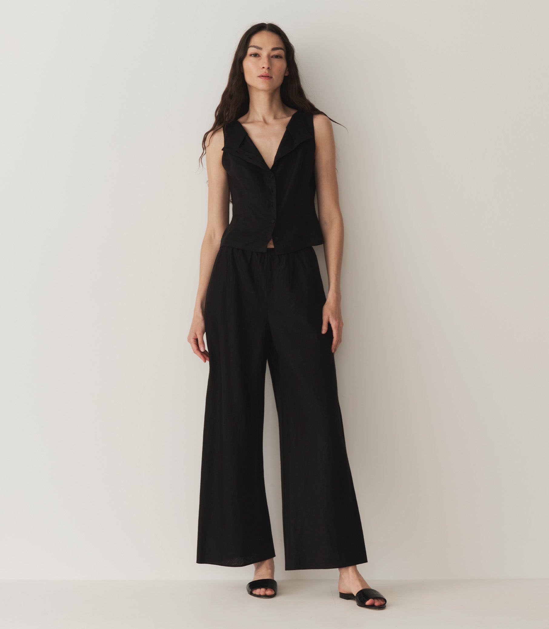 HMD -- LAVON LINEN PANT -- BLACK view 1
