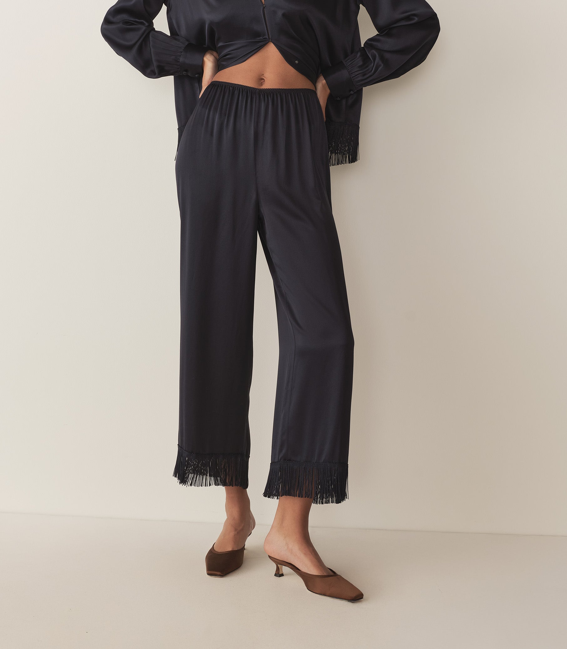 HMD -- LAVON PANT -- DEEP NAVY view 1
