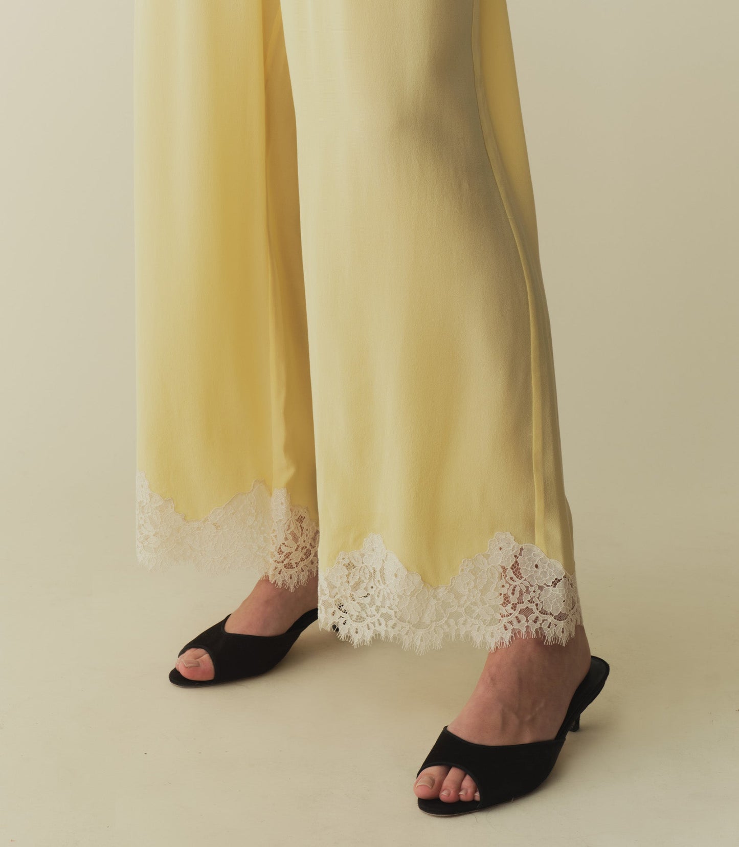 HMD -- LAVON PANT -- YELLOW ROSE