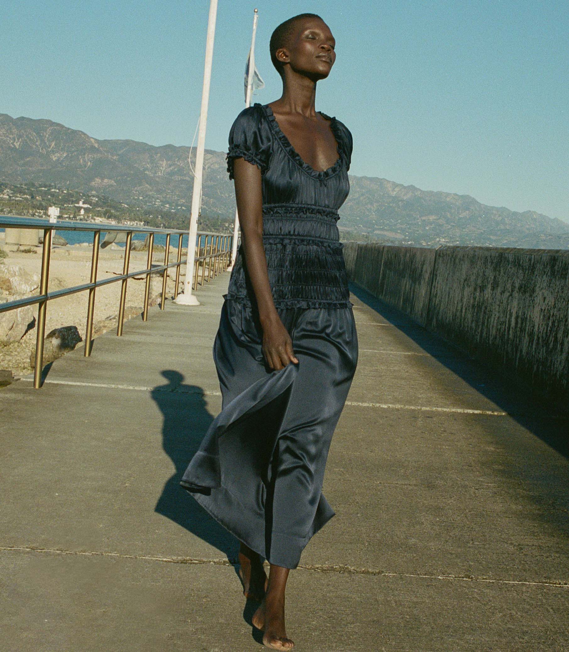 HMD -- LEANNE DRESS -- NAVY view 3
