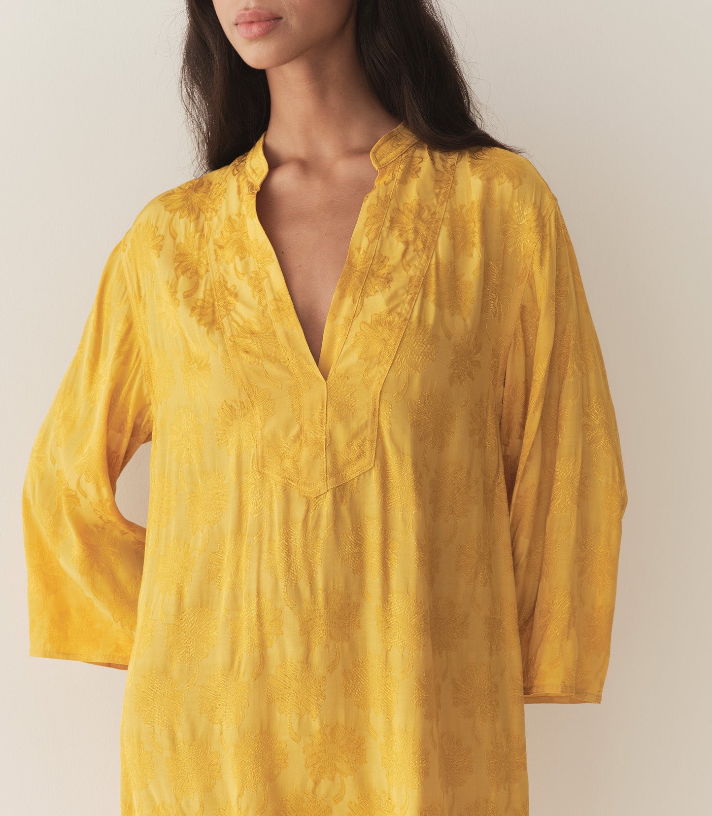 HMD -- LEONA DRESS -- GILDED MARGUERITE JOLIE