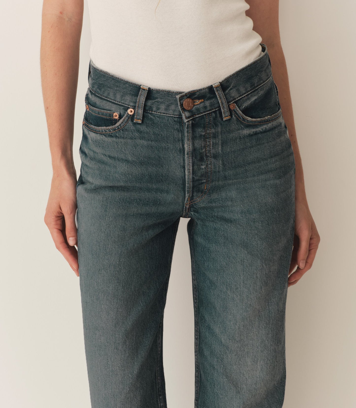 HMD -- LEONE JEAN -- ALBI WASH