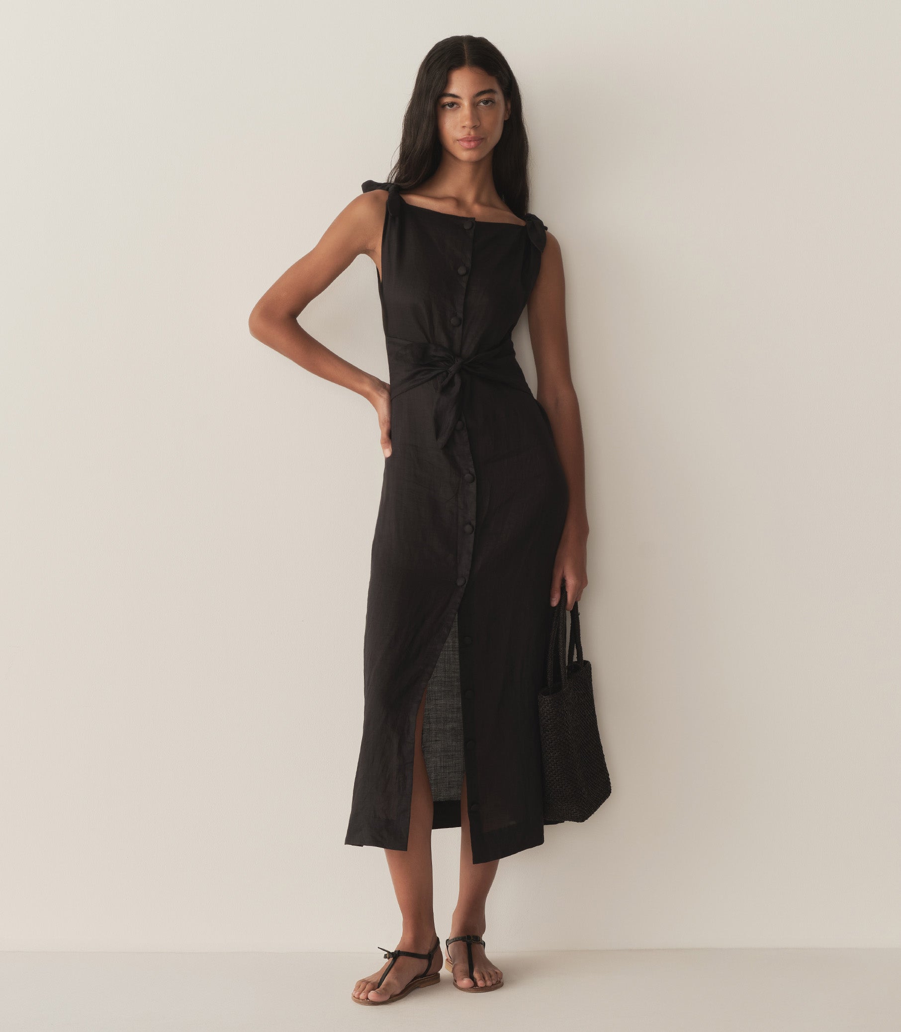 HMD -- LEVINE DRESS -- BLACK view 1
