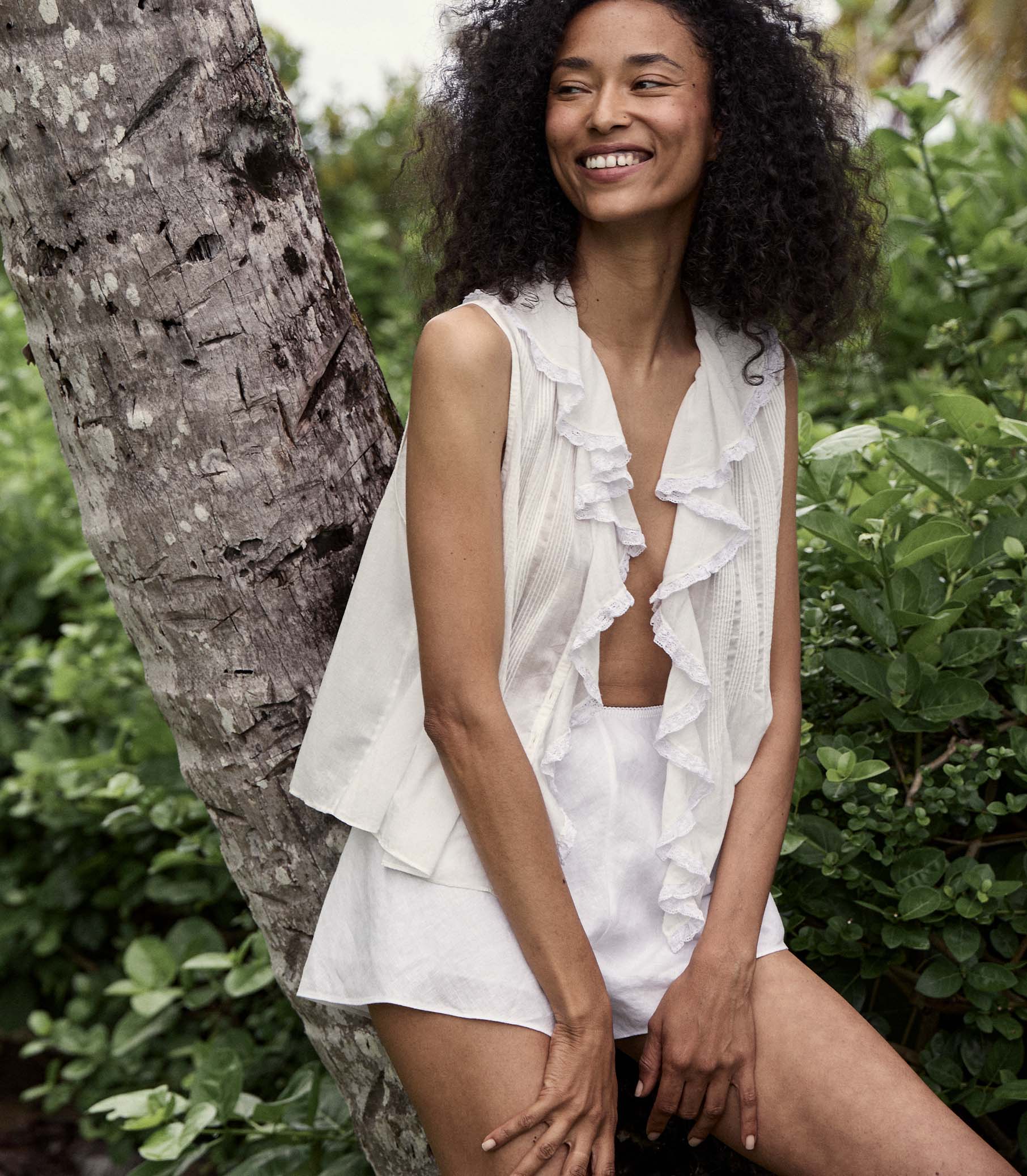 HMD -- LOREN LINEN SHORT -- SALT view 3
