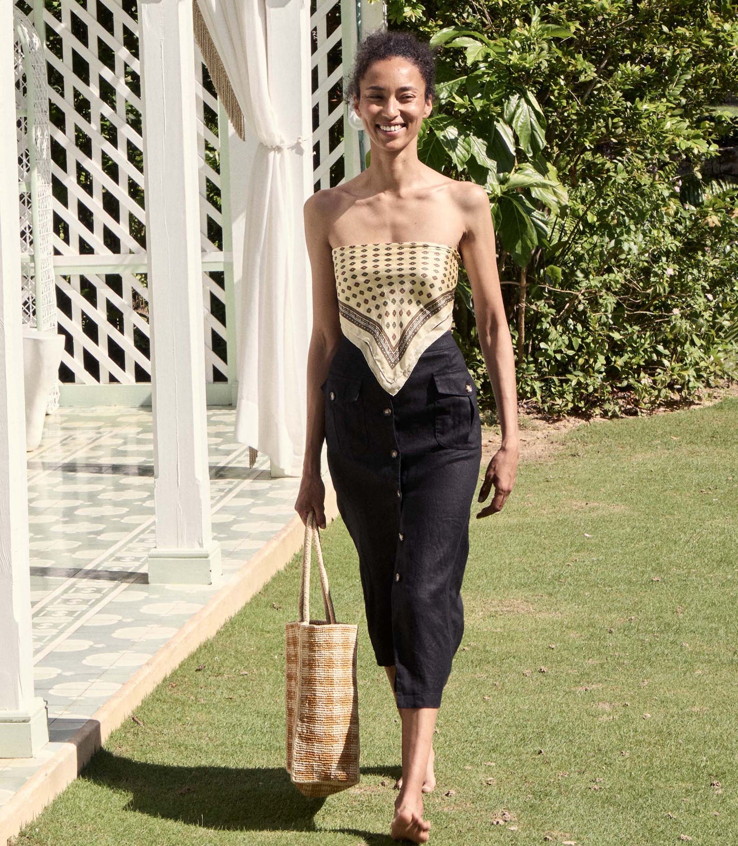 HMD -- LOURDES SKIRT -- BLACK