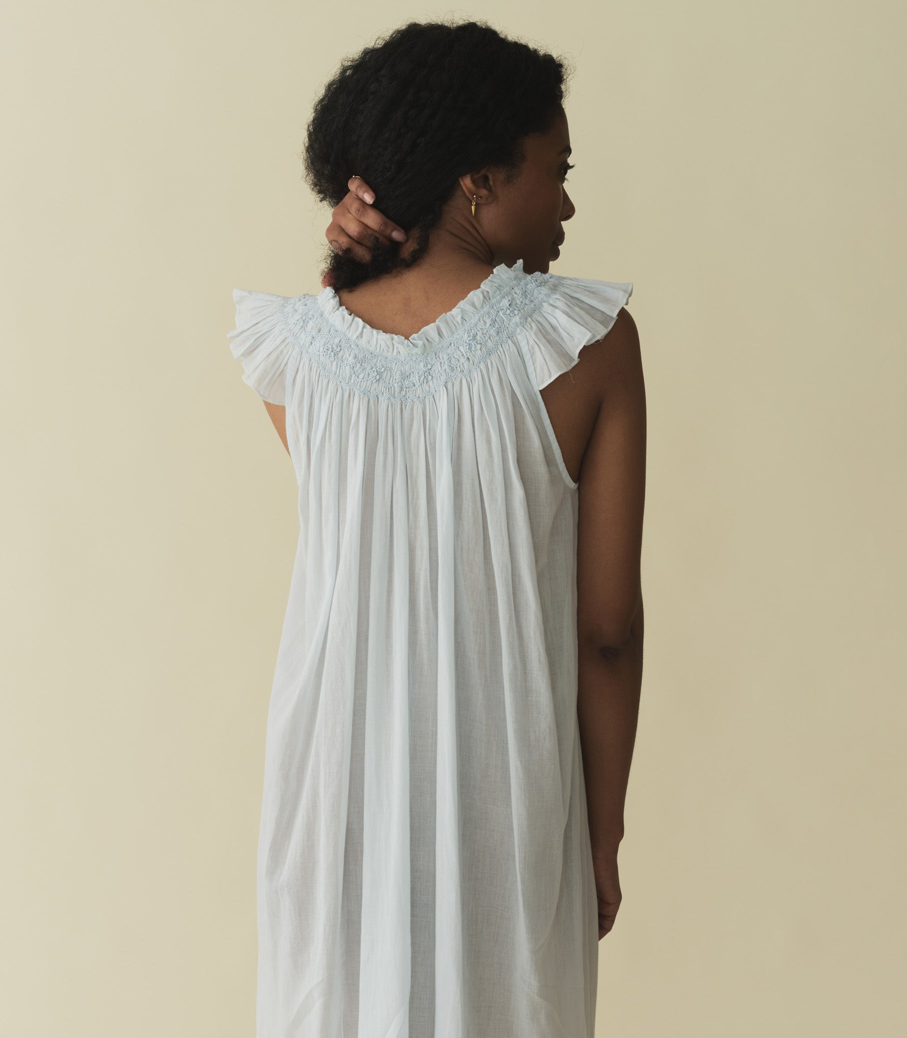 HMD -- LOVISA NIGHTGOWN -- ALICE BLUE view 3

