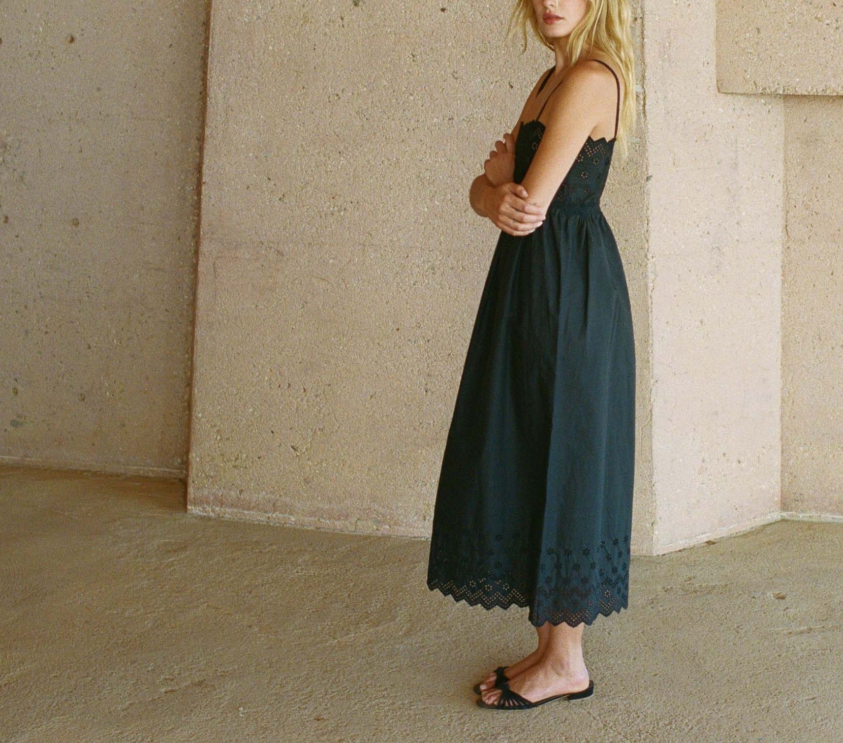 HMD -- LUCINDA DRESS -- BLACK view 3
