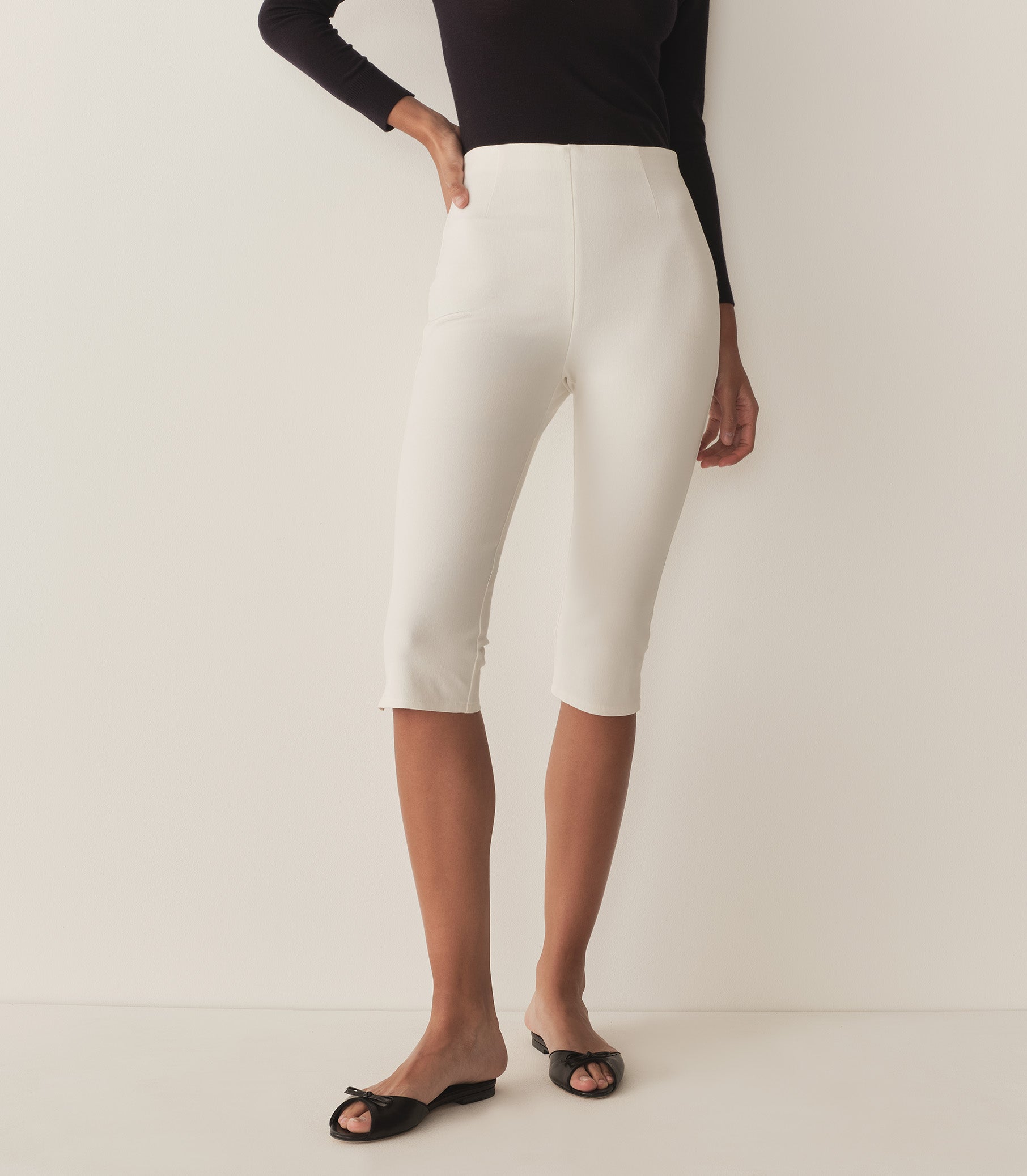 LULA CAPRI PANT -- SALT