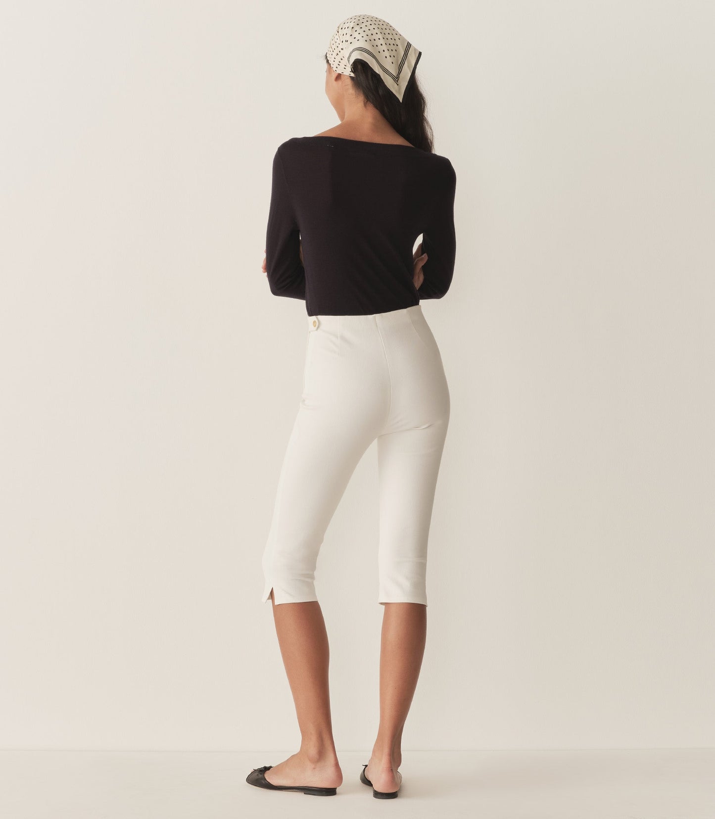 HMD -- LULA CAPRI PANT -- SALT