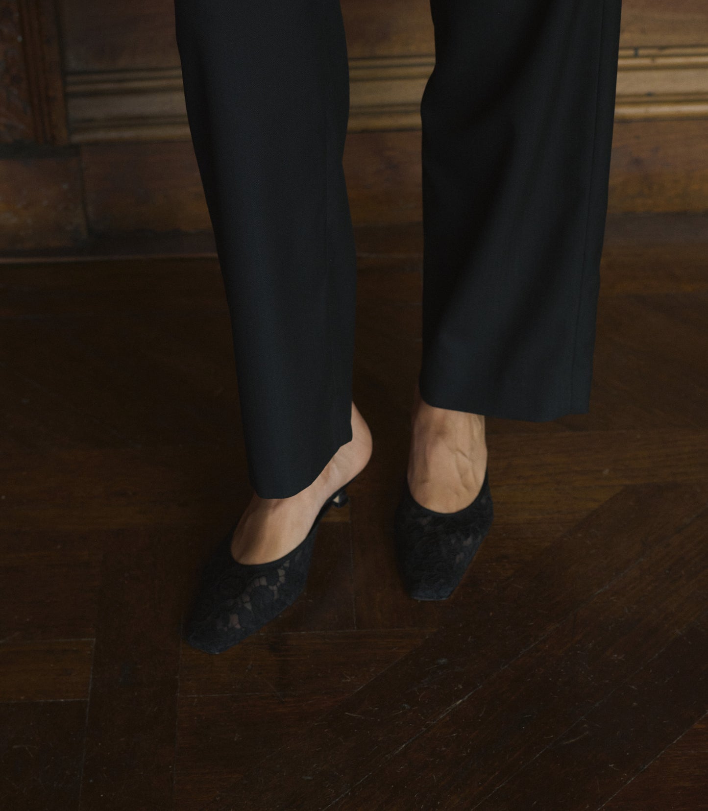 LUMA HEEL -- BLACK LACE