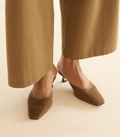 LUMA HEEL -- TOBACCO SUEDE