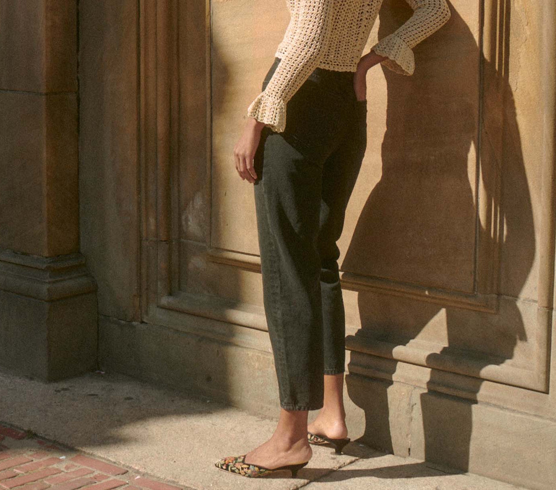 HMD -- LADY JEAN -- OBSIDIAN view 3
