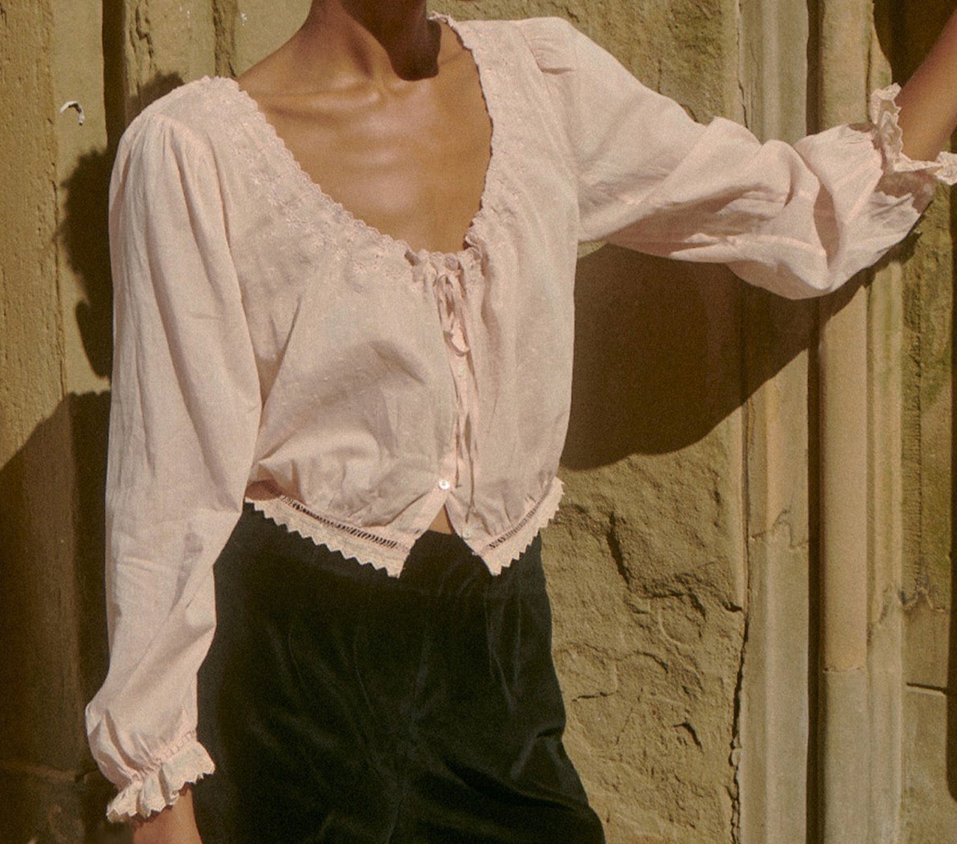 HMD -- MAEVE TOP -- BLUSH view 3
