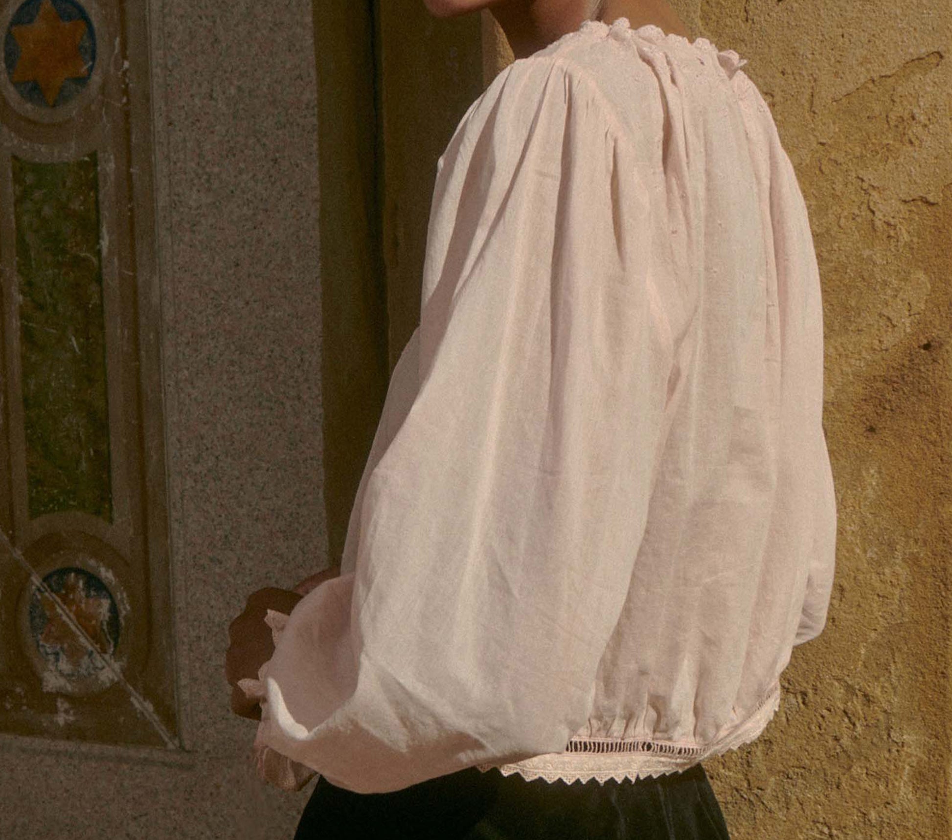 HMD -- MAEVE TOP -- BLUSH view 4
