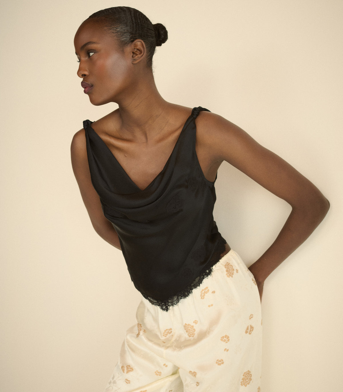 MANON TOP -- BLACK