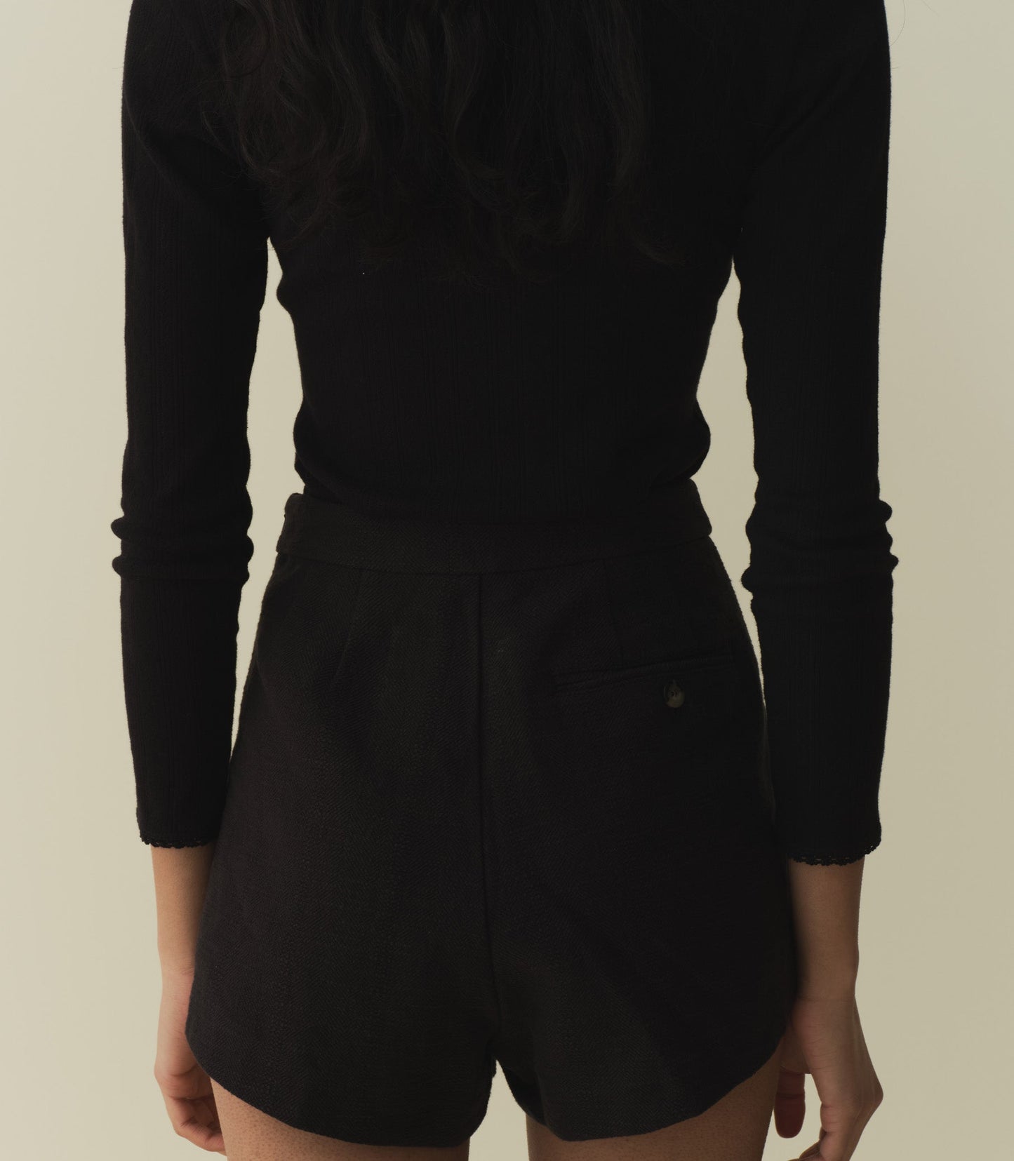HMD -- MAVEN SHORT -- BLACK