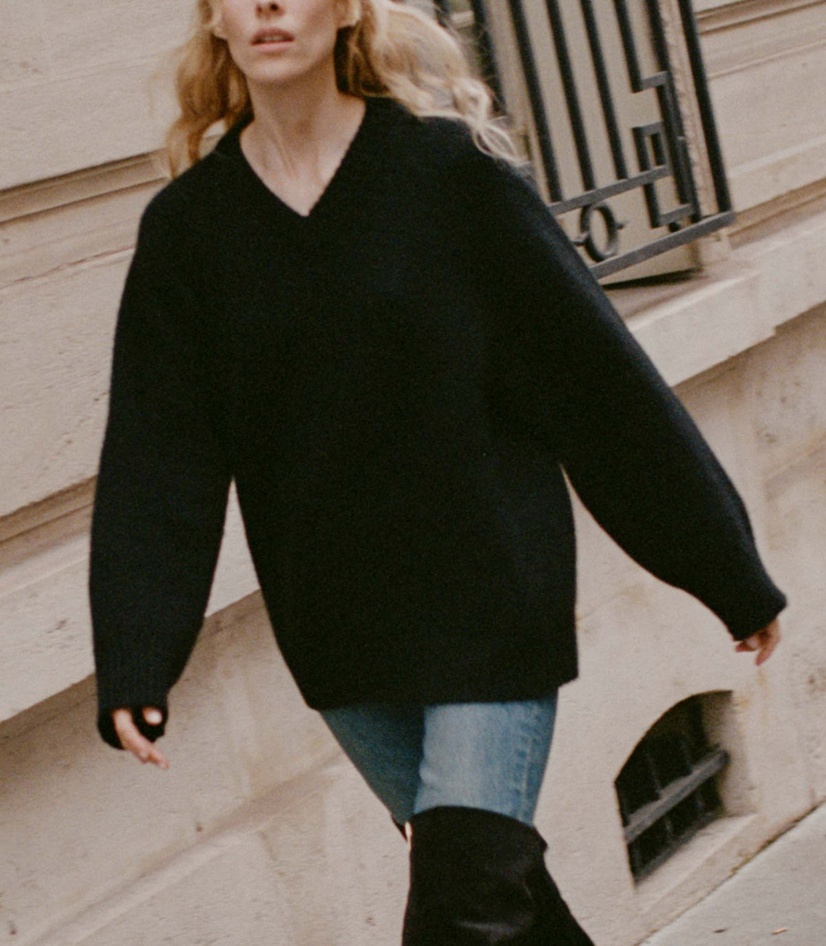 HMD -- MERIT SWEATER -- BLACK