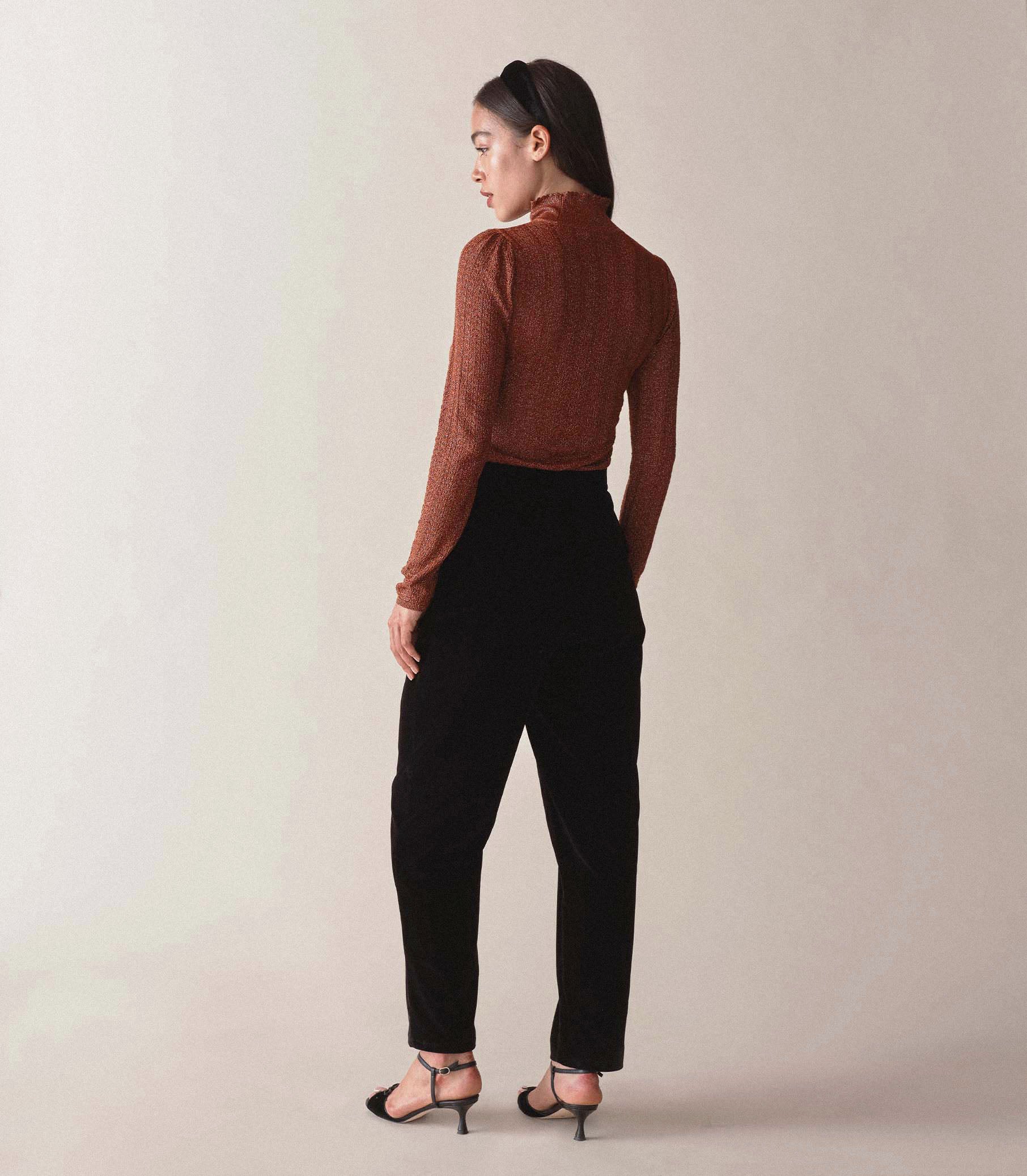 MINOU TURTLENECK -- PERSIMMON view 3