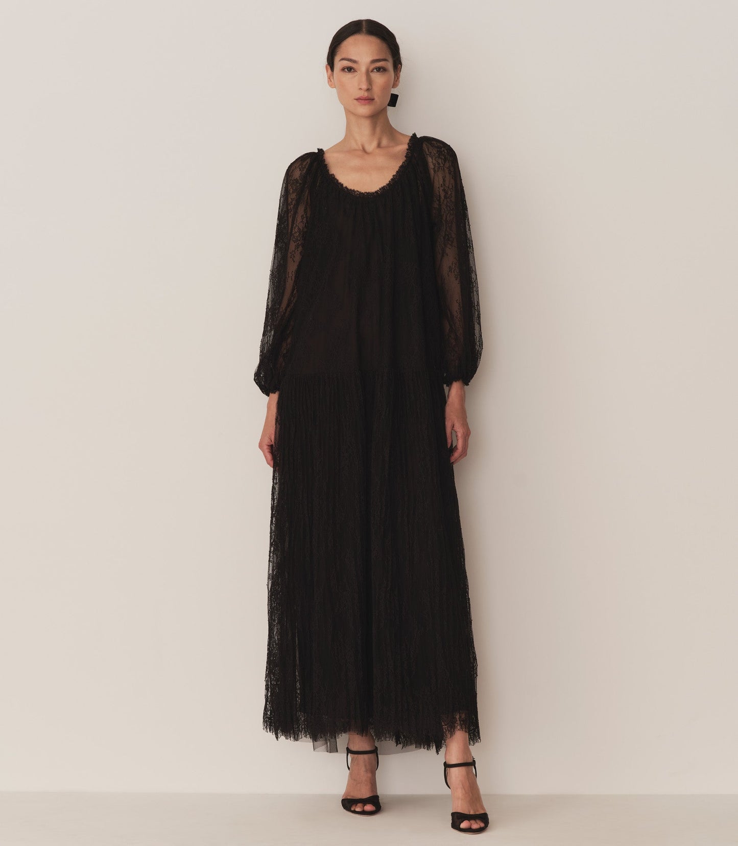 HMD -- NEVAEH DRESS -- BLACK
