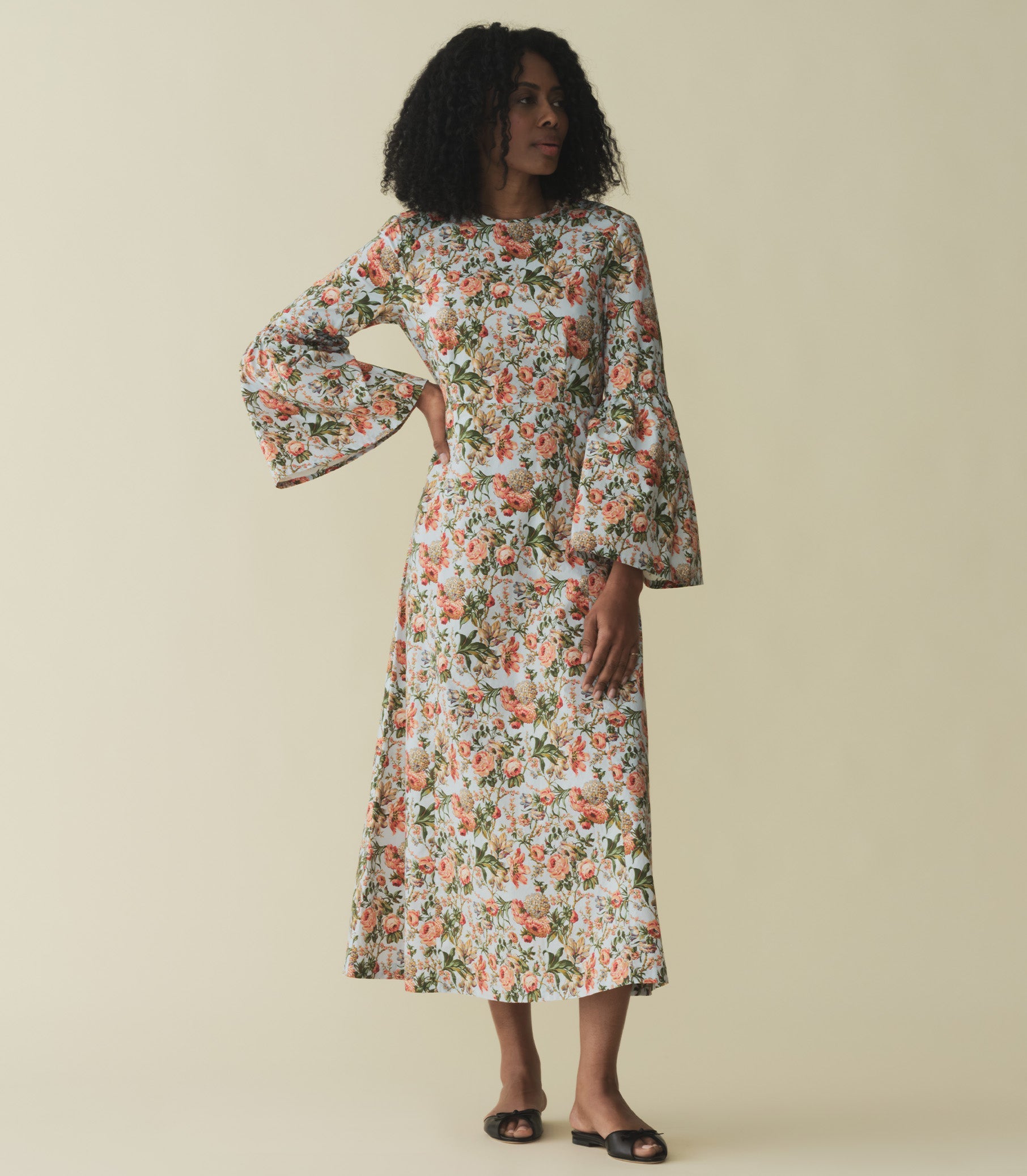 HMD -- NOISETTE DRESS -- CALICO GARDEN view 2
