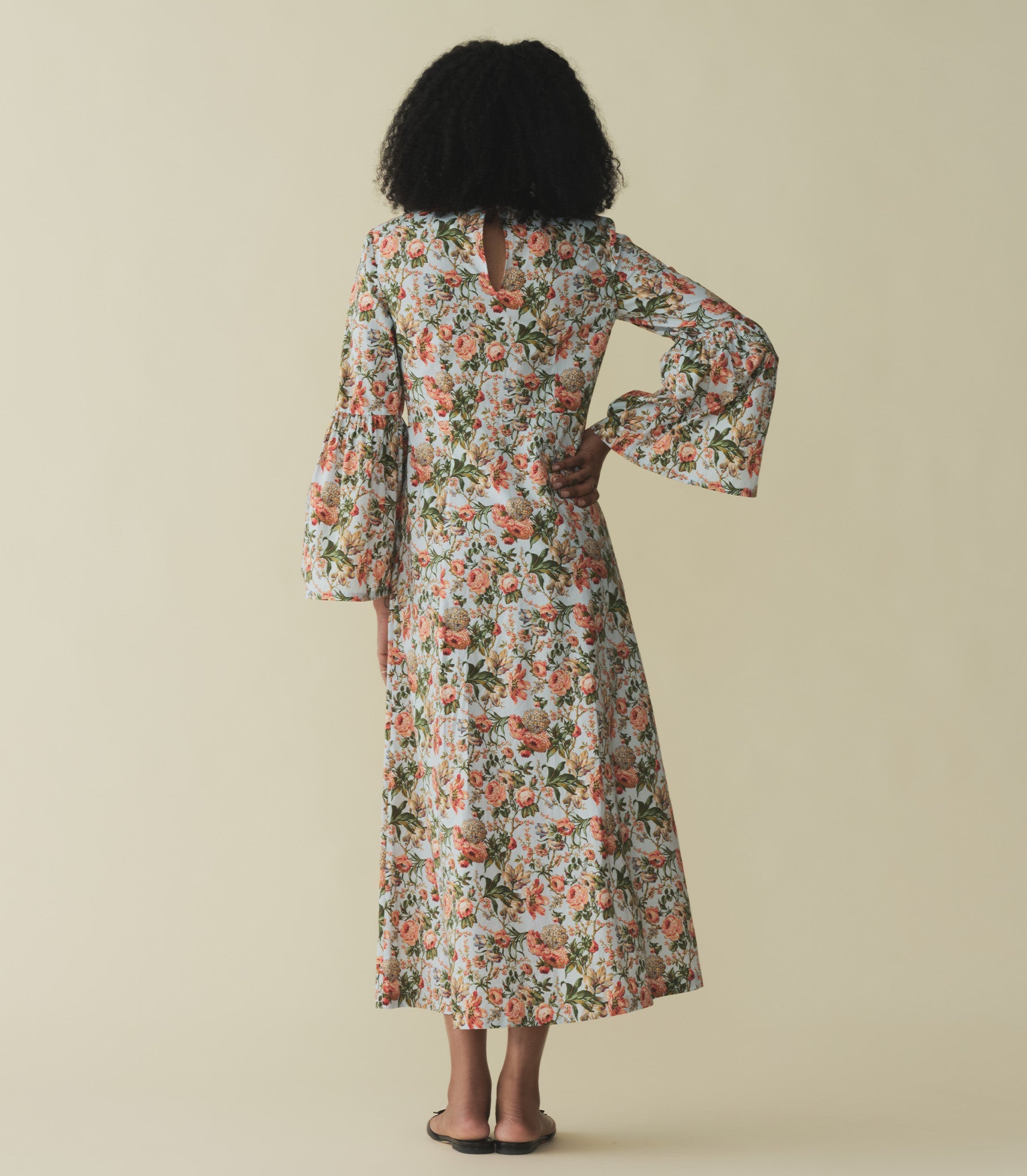 HMD -- NOISETTE DRESS -- CALICO GARDEN view 5
